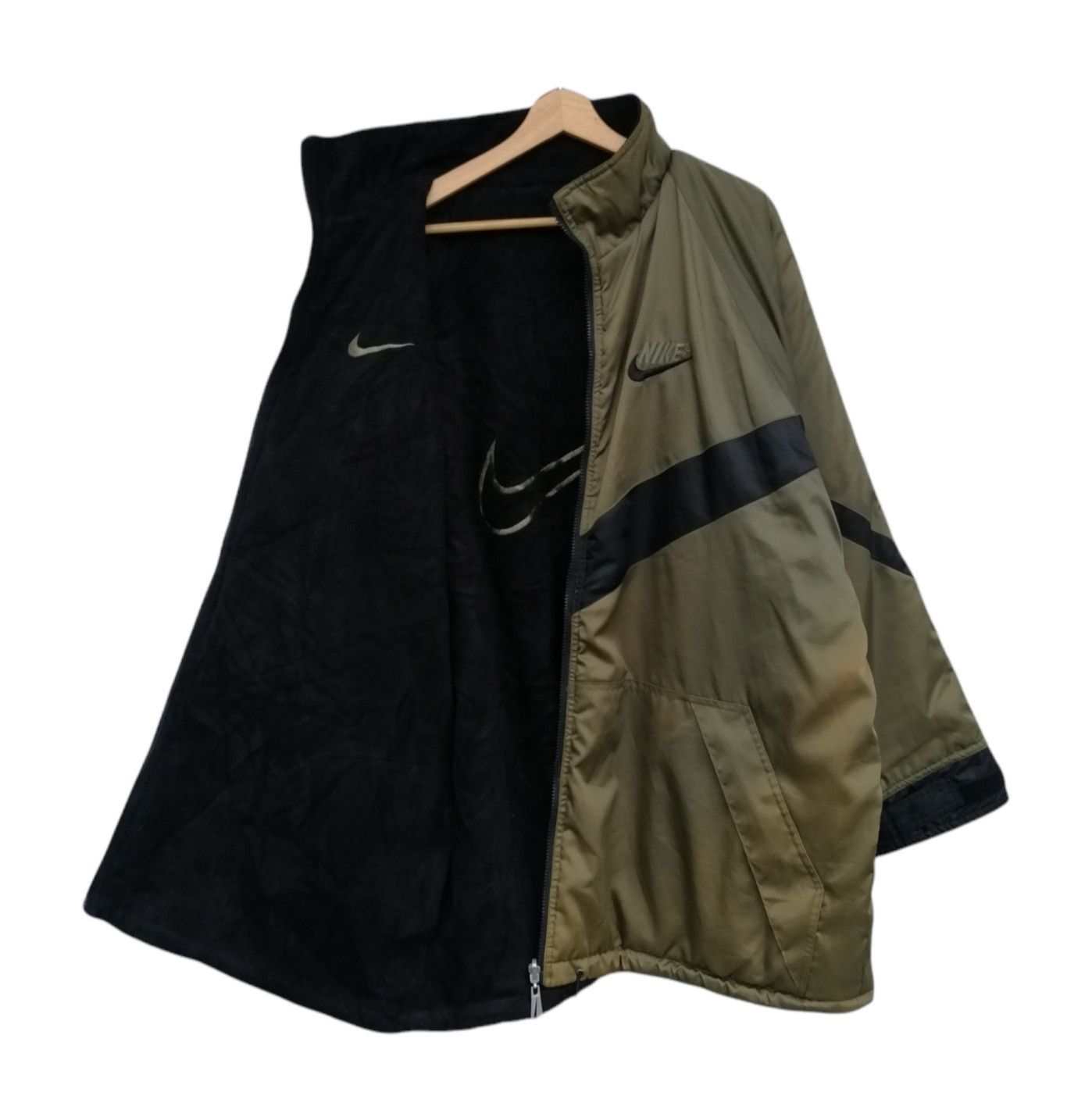 Nike Vintage Nike Big Swoosh Reversible Nylon Fleece Jacket Size US XL / EU 56 / 4 - 11 Thumbnail