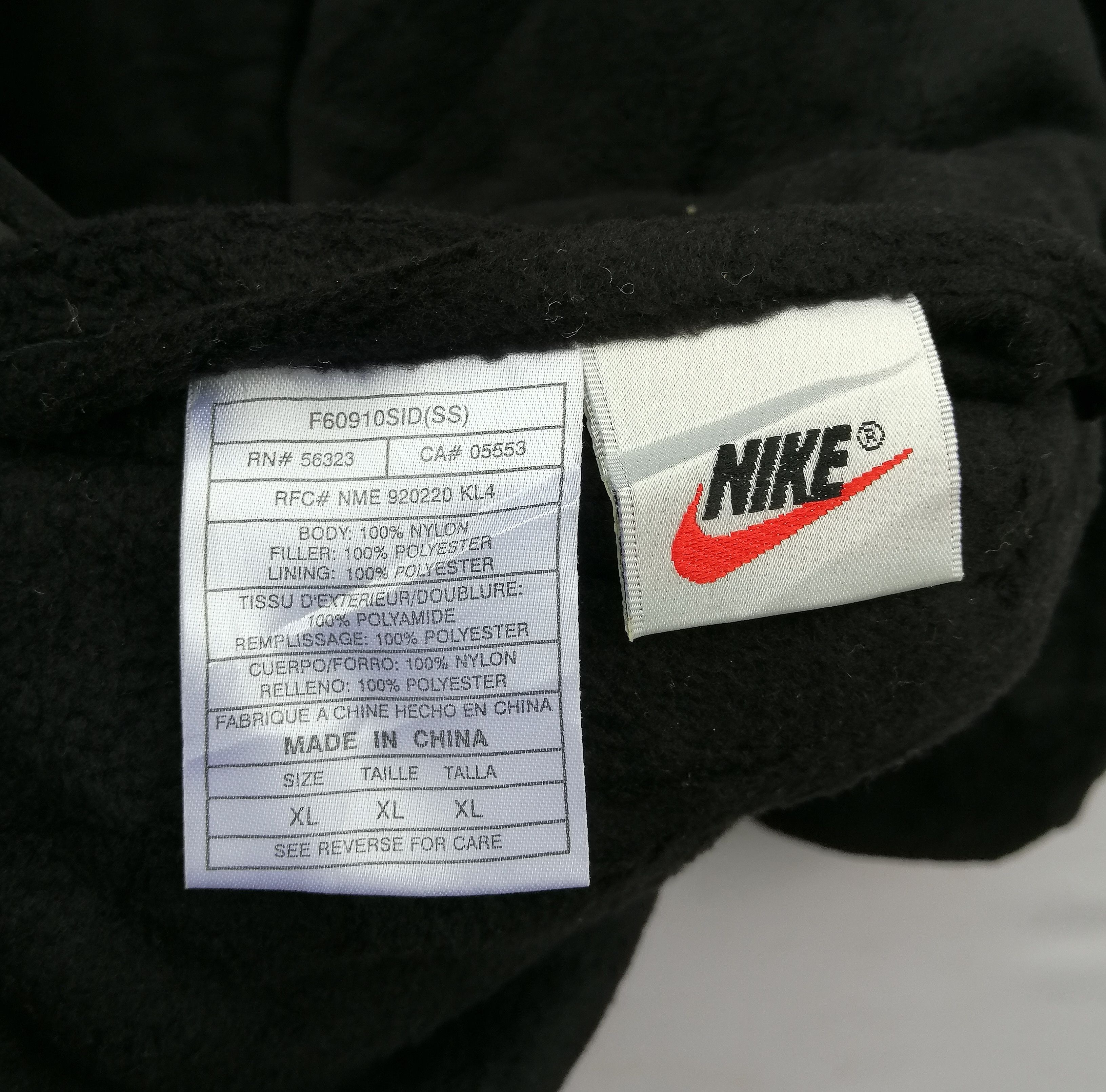 Nike Vintage Nike Big Swoosh Reversible Nylon Fleece Jacket Size US XL / EU 56 / 4 - 19 Thumbnail