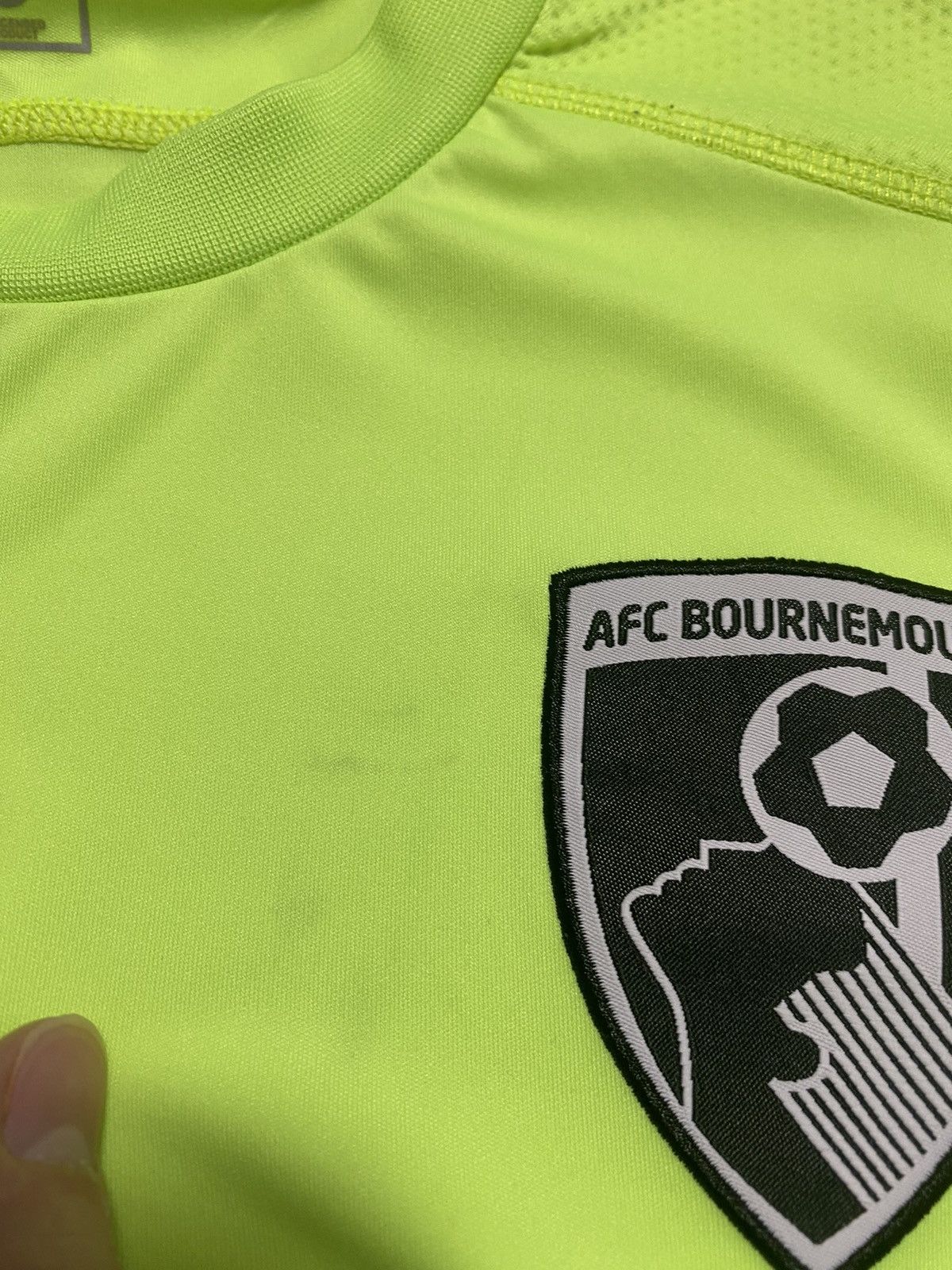 Joma AFC BOURNEMOUTH HOME FOOTBALL SHIRT JERSEY TRIKOT ENGLAND JD Size US L / EU 52-54 / 3 - 11 Thumbnail