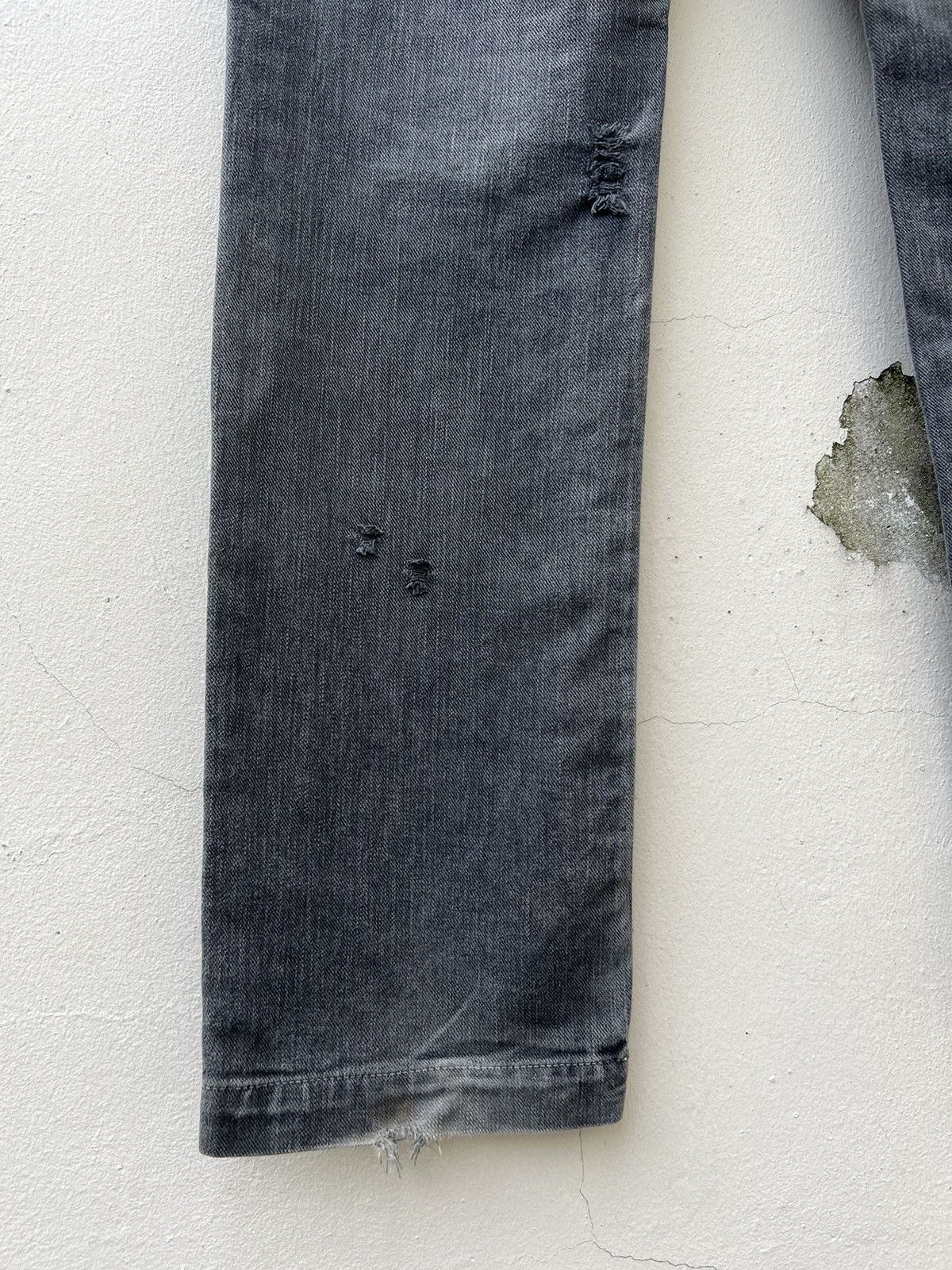 TMT Vintage TMT Japan Rips Distressed Sun Fade Black Denim Jeans Size US 31 - 15 Thumbnail