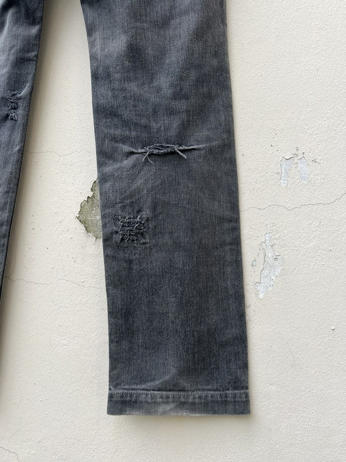 TMT Vintage TMT Japan Rips Distressed Sun Fade Black Denim Jeans Size US 31 - 17 Thumbnail
