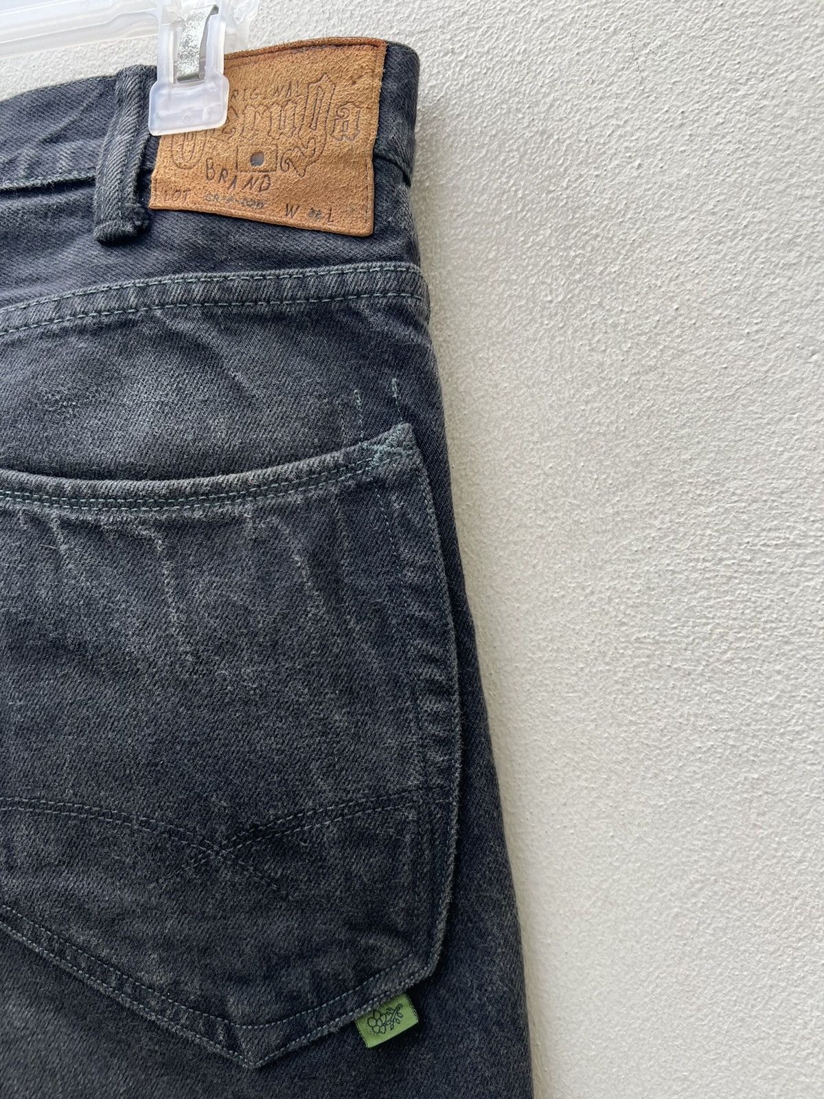 Vintage Vintage GERUGA Japan Sun Faded Black Denim Jeans Size US 31 - 15 Thumbnail