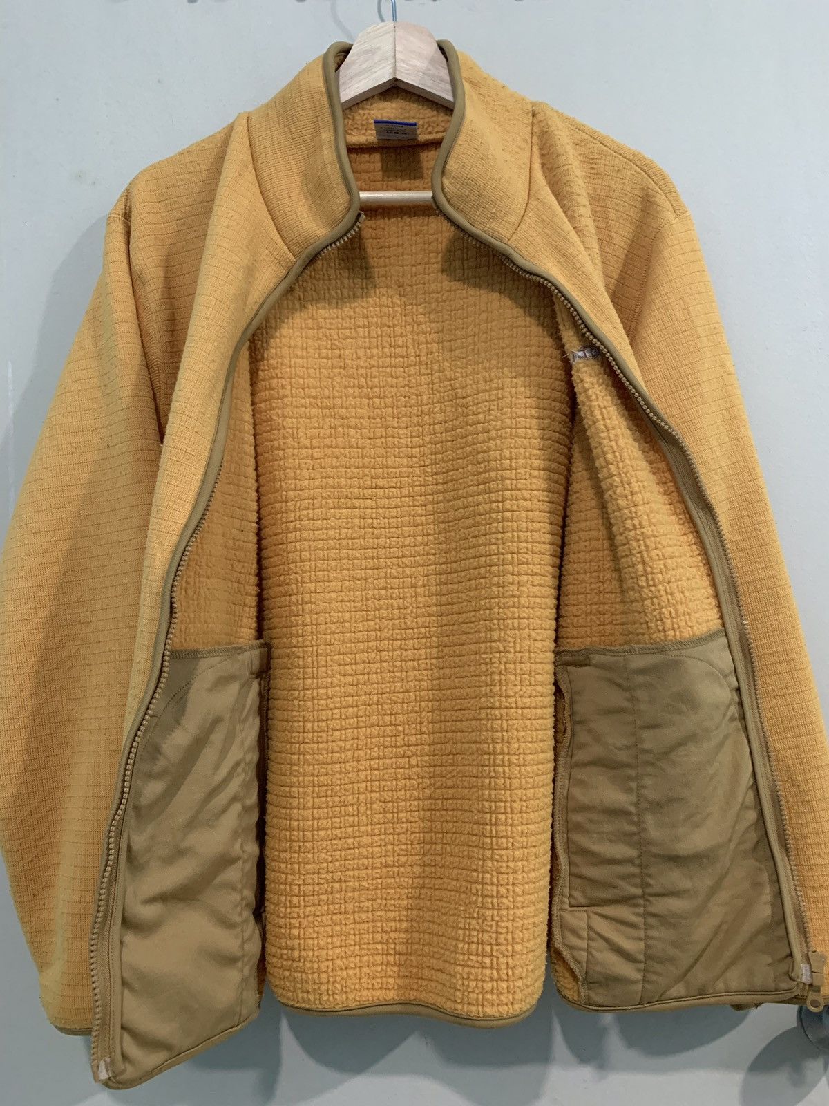 Champion × Vintage Vintage Champion Gold Fleence Zip Up Unique Colour Size US M / EU 48-50 / 2 - 2 Thumbnail