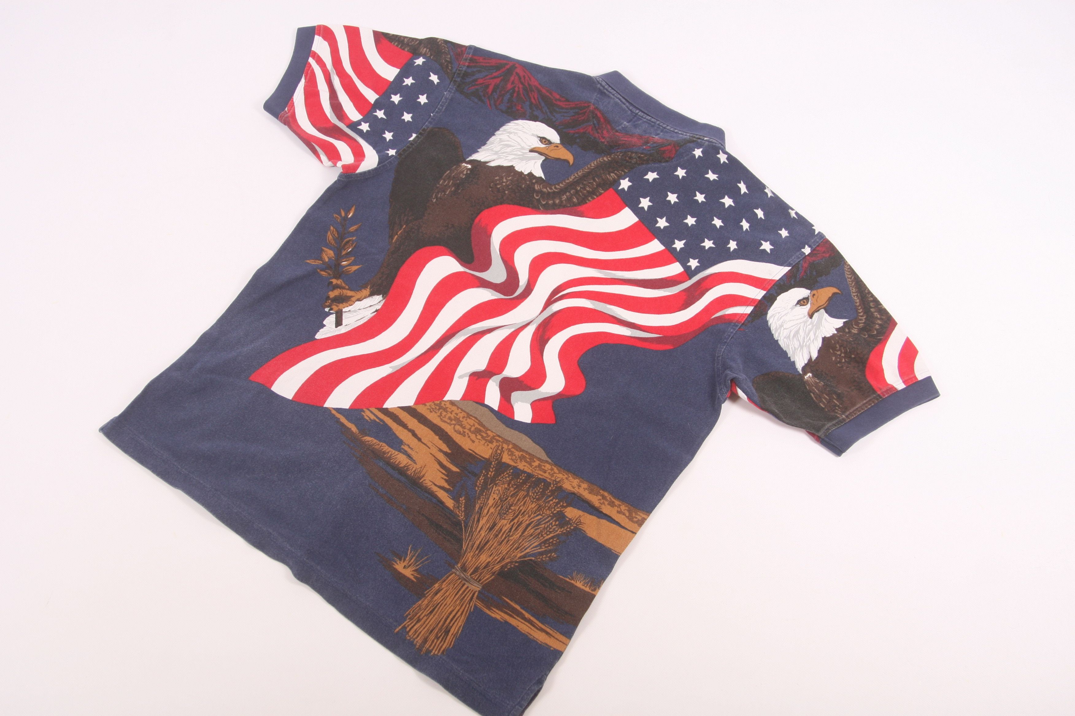 Disney RARE 1996 Divots x Disney Mickey Golf USA Flag Polo Shirt Size US XL / EU 56 / 4 - 5 Thumbnail