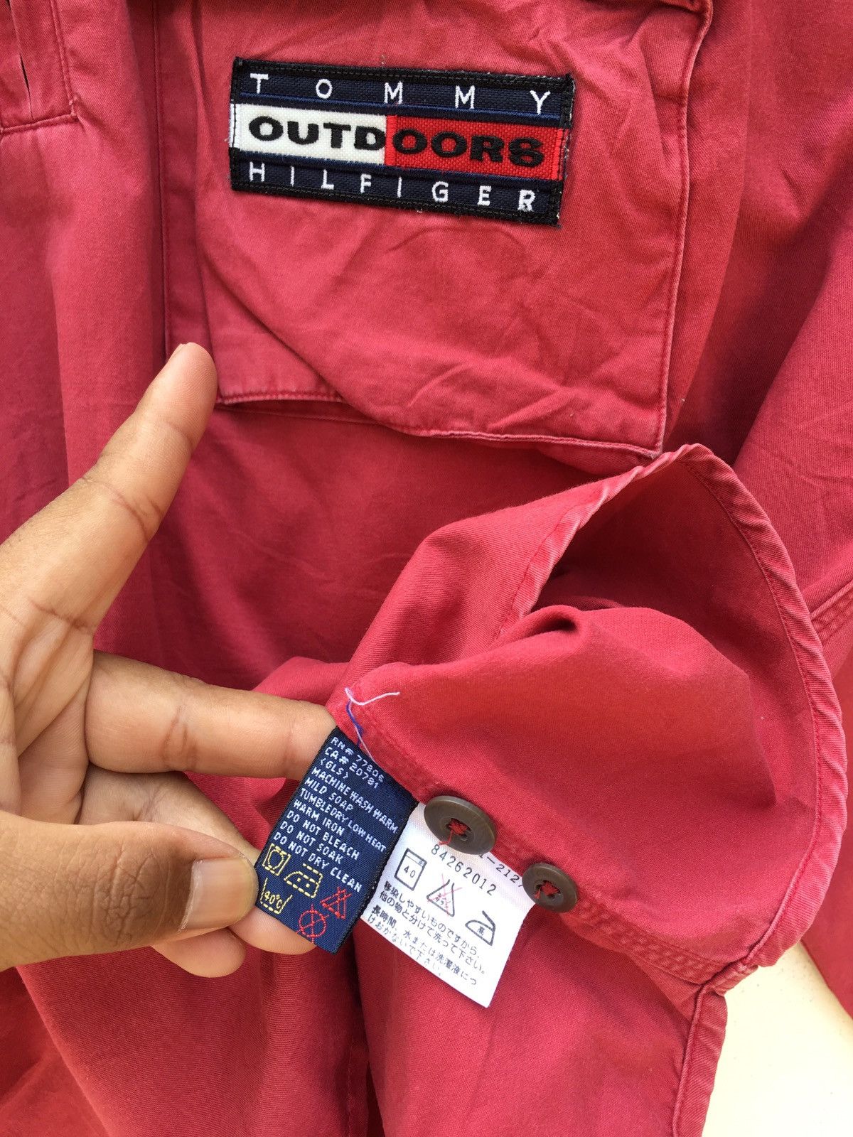 Tommy Hilfiger Vintage Tommy Hilfiger Zip Up Longsleeve Shirt Size US L / EU 52-54 / 3 - 9 Thumbnail