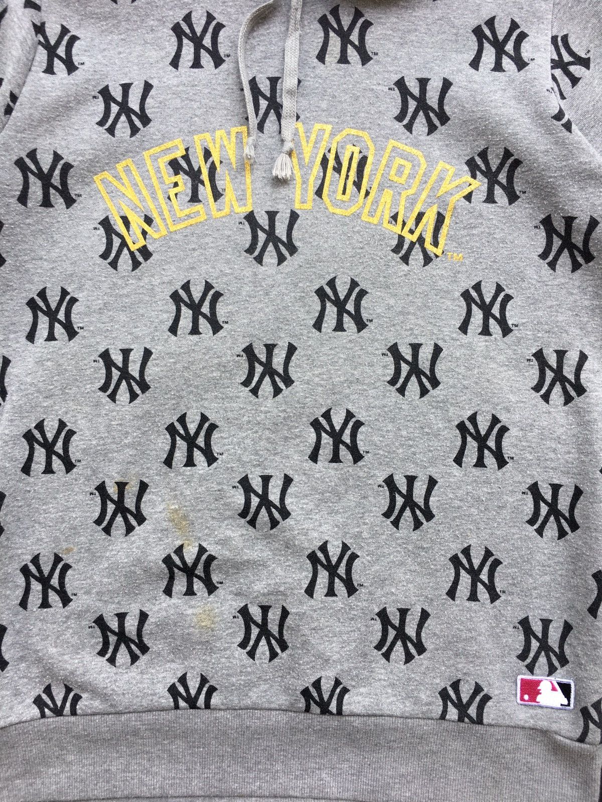 New York Yankees Vintage New York Yankees NY All Over Logos Hoodie Size US M / EU 48-50 / 2 - 4 Thumbnail