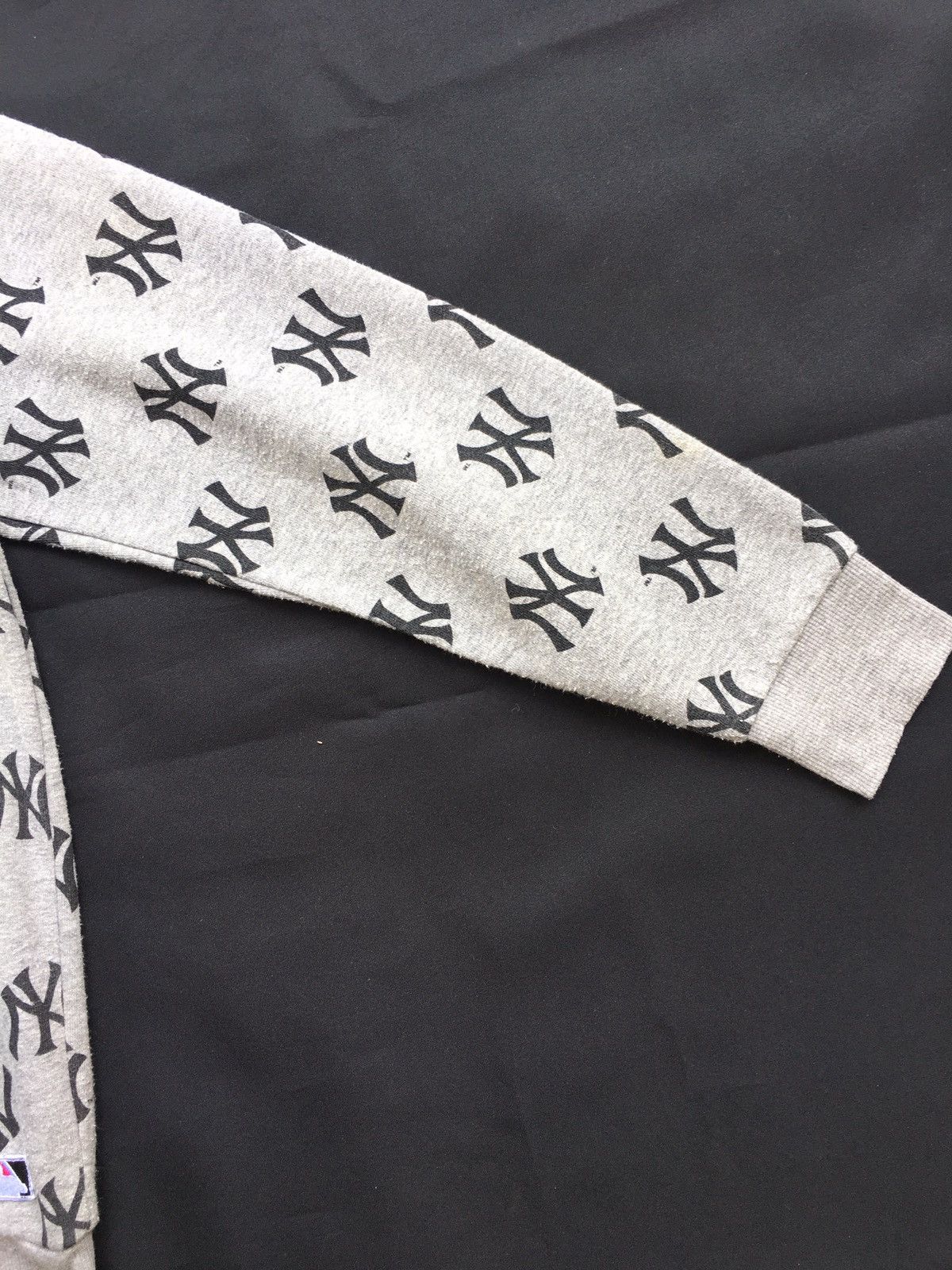 New York Yankees Vintage New York Yankees NY All Over Logos Hoodie Size US M / EU 48-50 / 2 - 7 Thumbnail