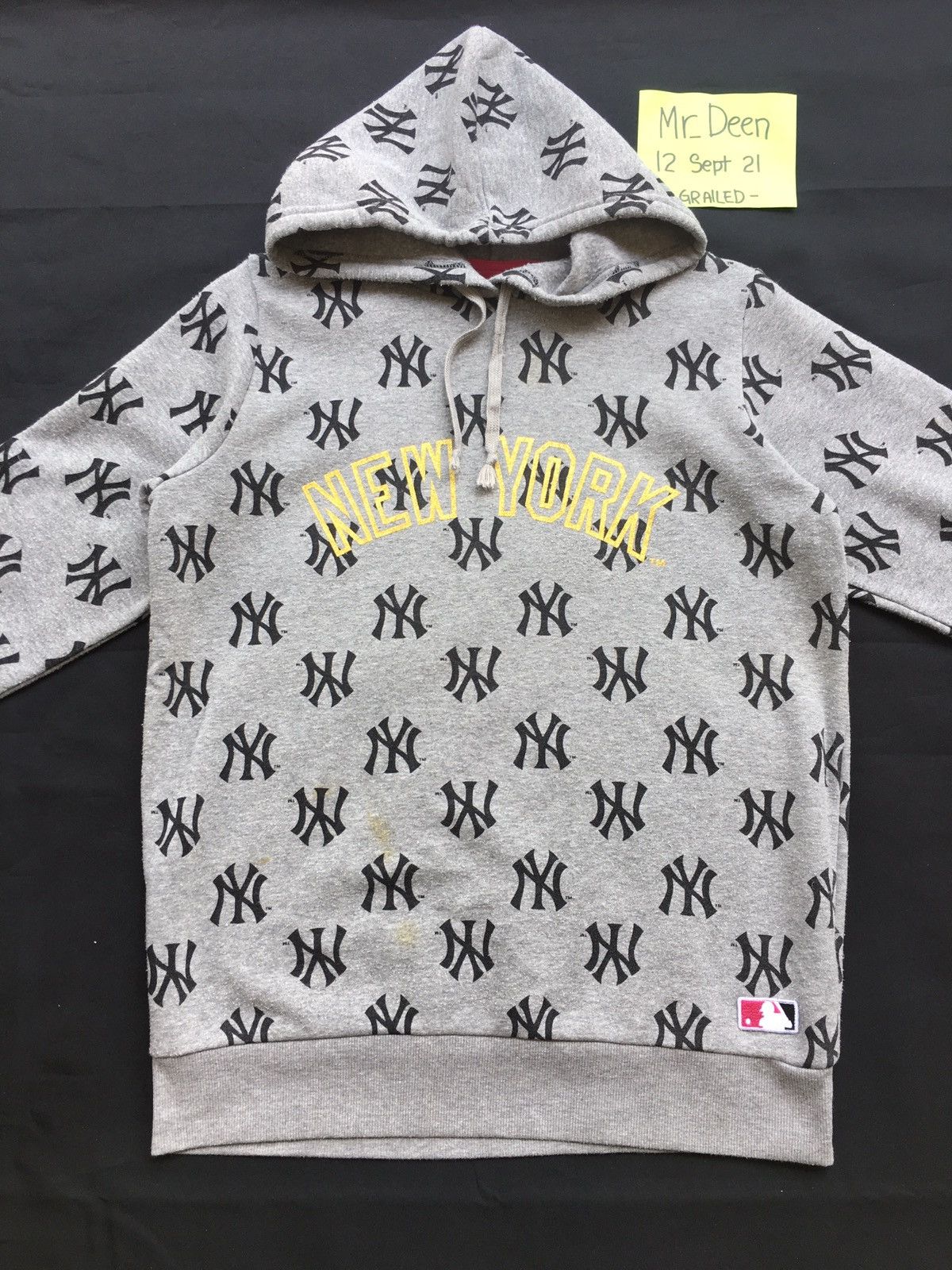 Supreme NY Yankees 2000’s Embroidered Zip good Up Hoodie