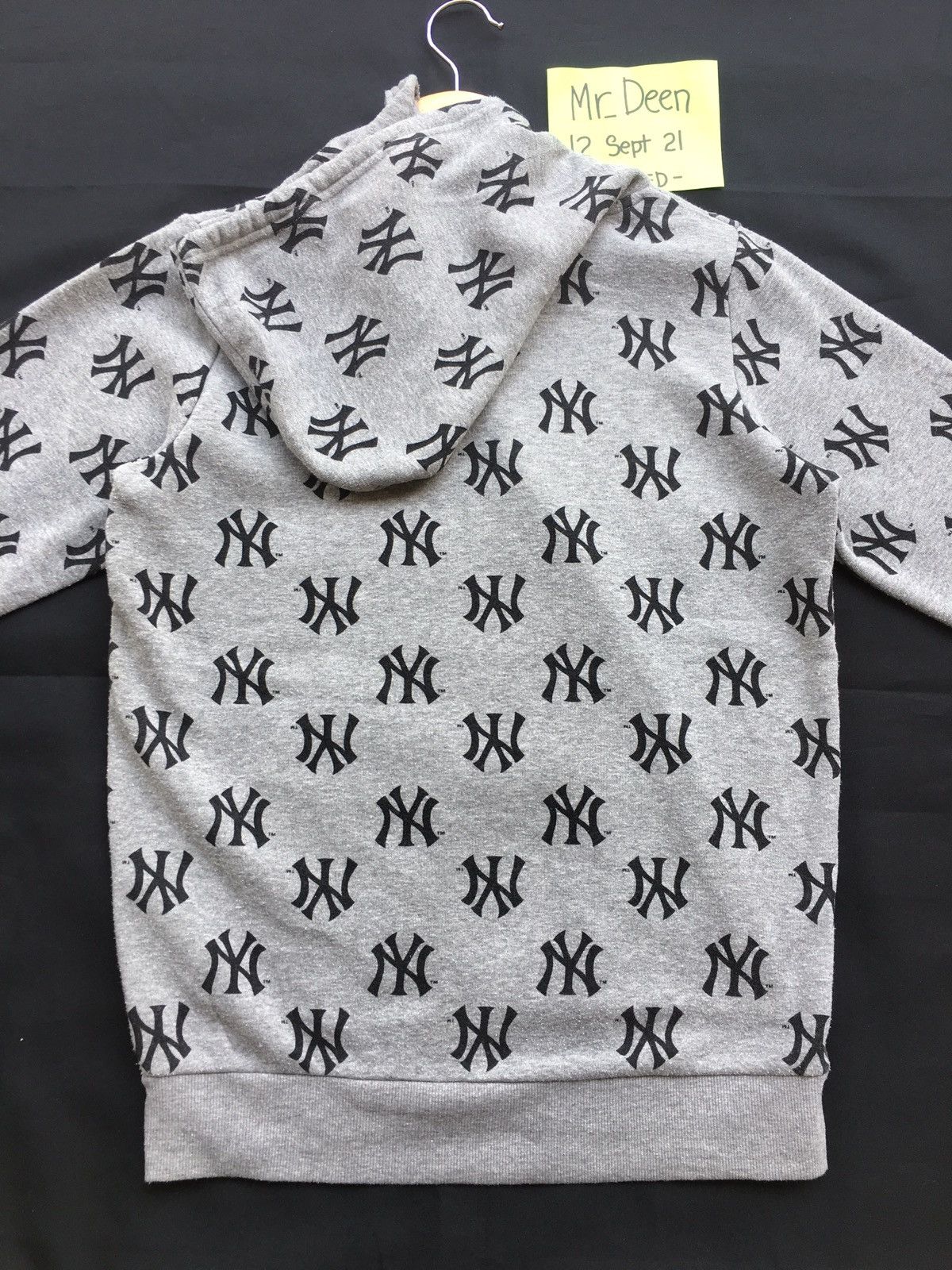 New York Yankees Vintage New York Yankees NY All Over Logos Hoodie Size US M / EU 48-50 / 2 - 10 Thumbnail