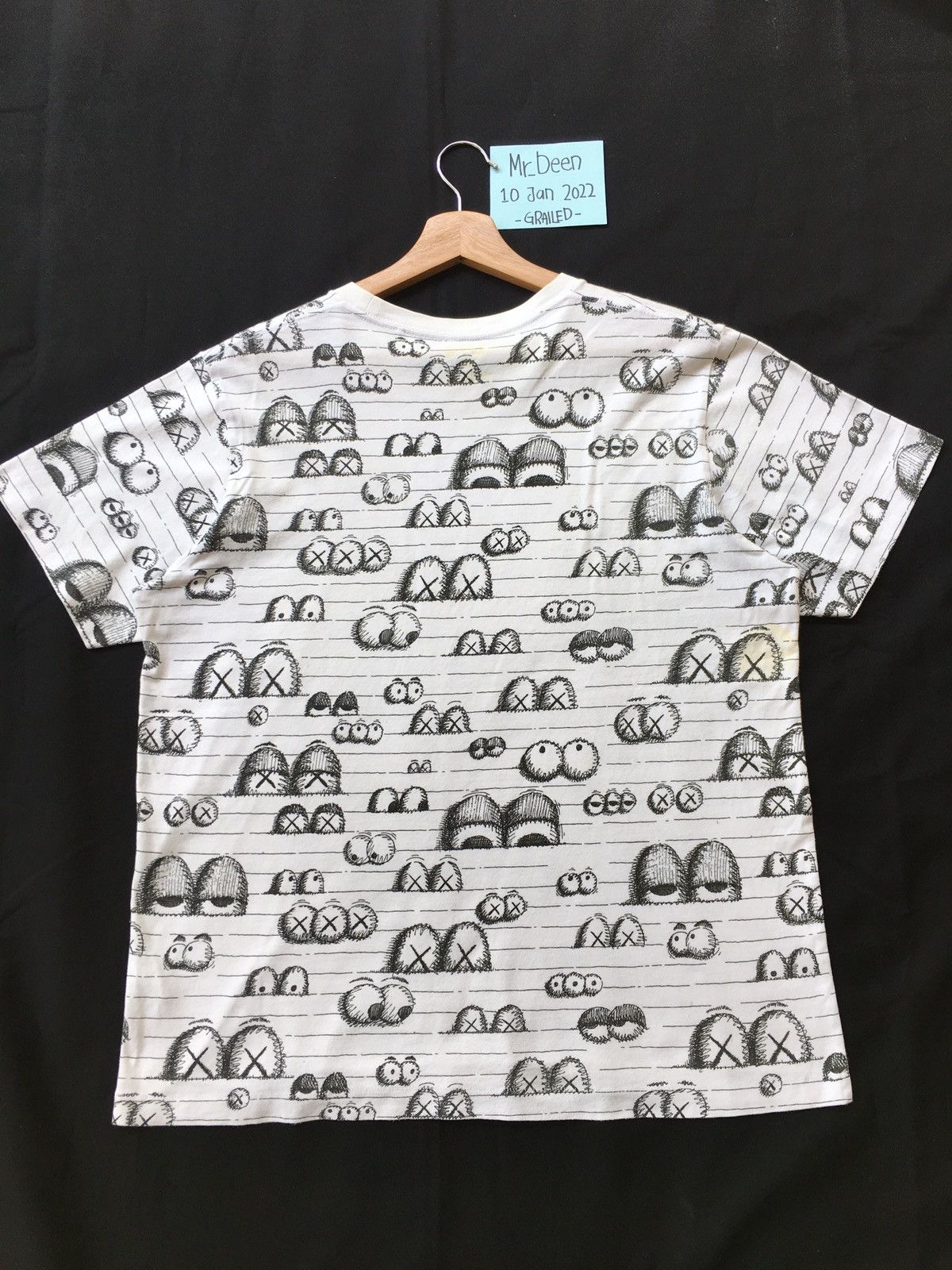 Kaws × Uniqlo Rare Uniqlo x KAWS Graphic Logo Tshirt Size US L / EU 52-54 / 3 - 9 Thumbnail