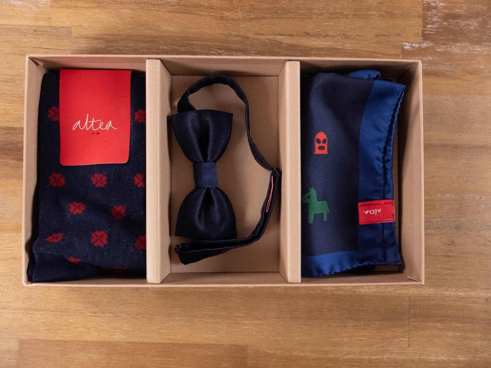 Altea ALTEA clover silk bow tie / pocket square / socks gift box Size ONE SIZE - 1 Thumbnail