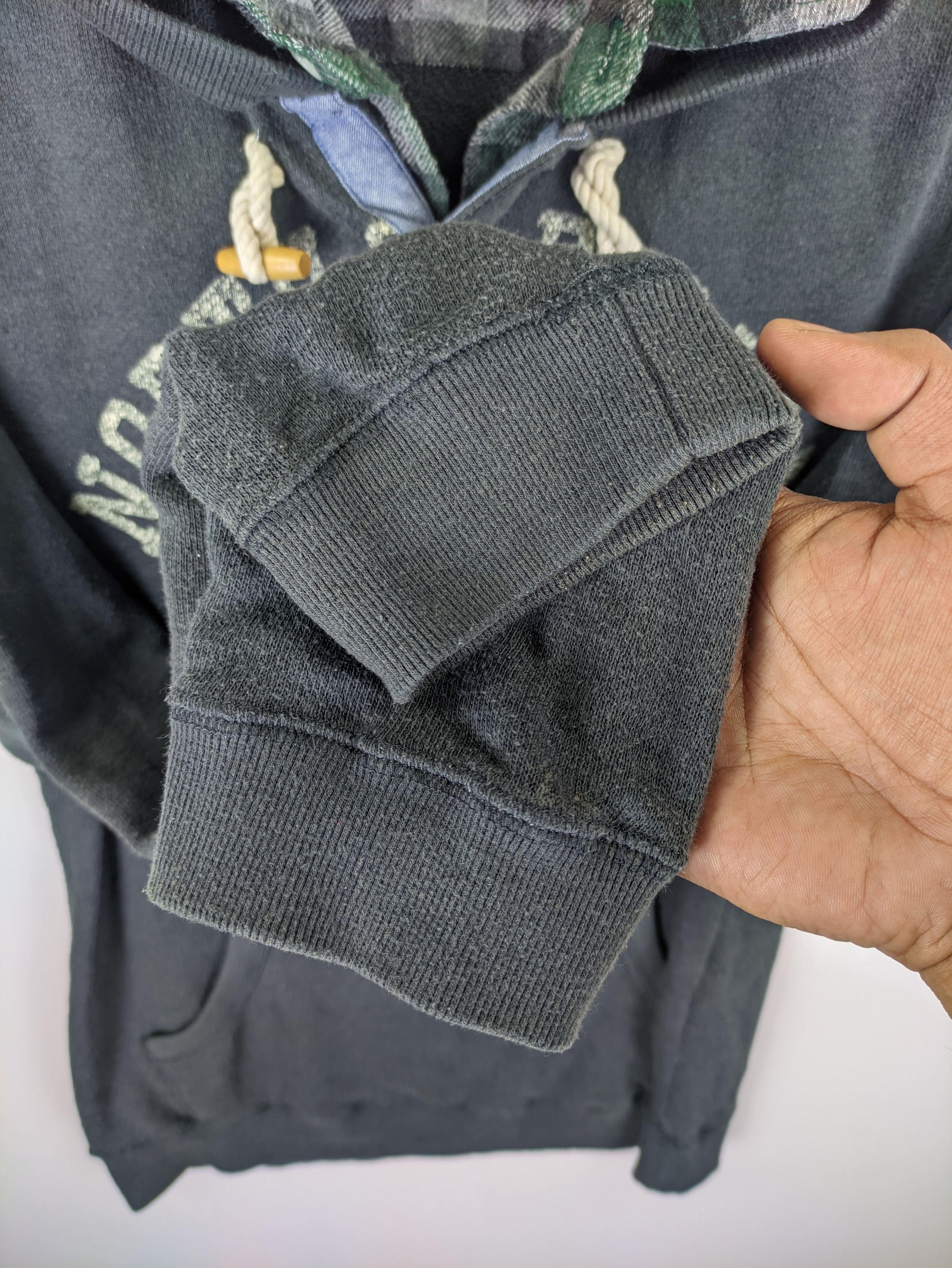 Japanese Brand Steals🔥Hoodie Pullover Collar North Carolina Raleigh City Size US M / EU 48-50 / 2 - 5 Thumbnail