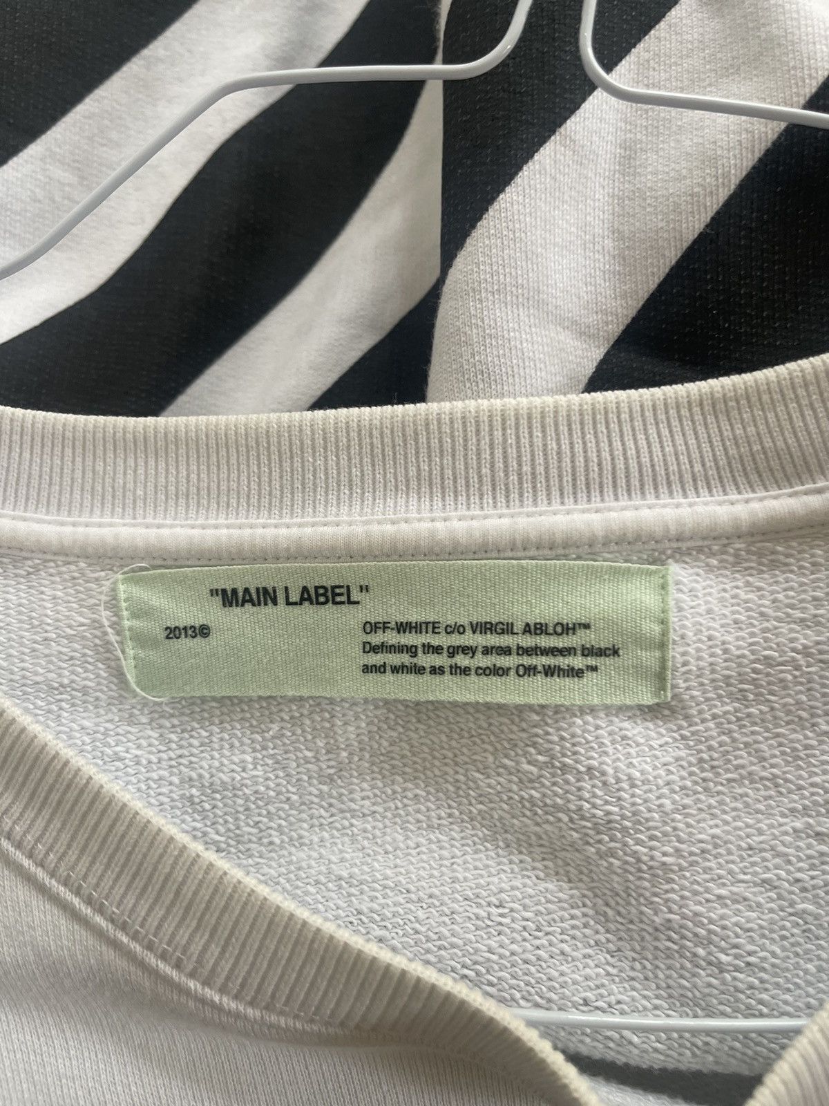 Off-White Off white Caravaggio crewneck Size US M / EU 48-50 / 2 - 10 Thumbnail
