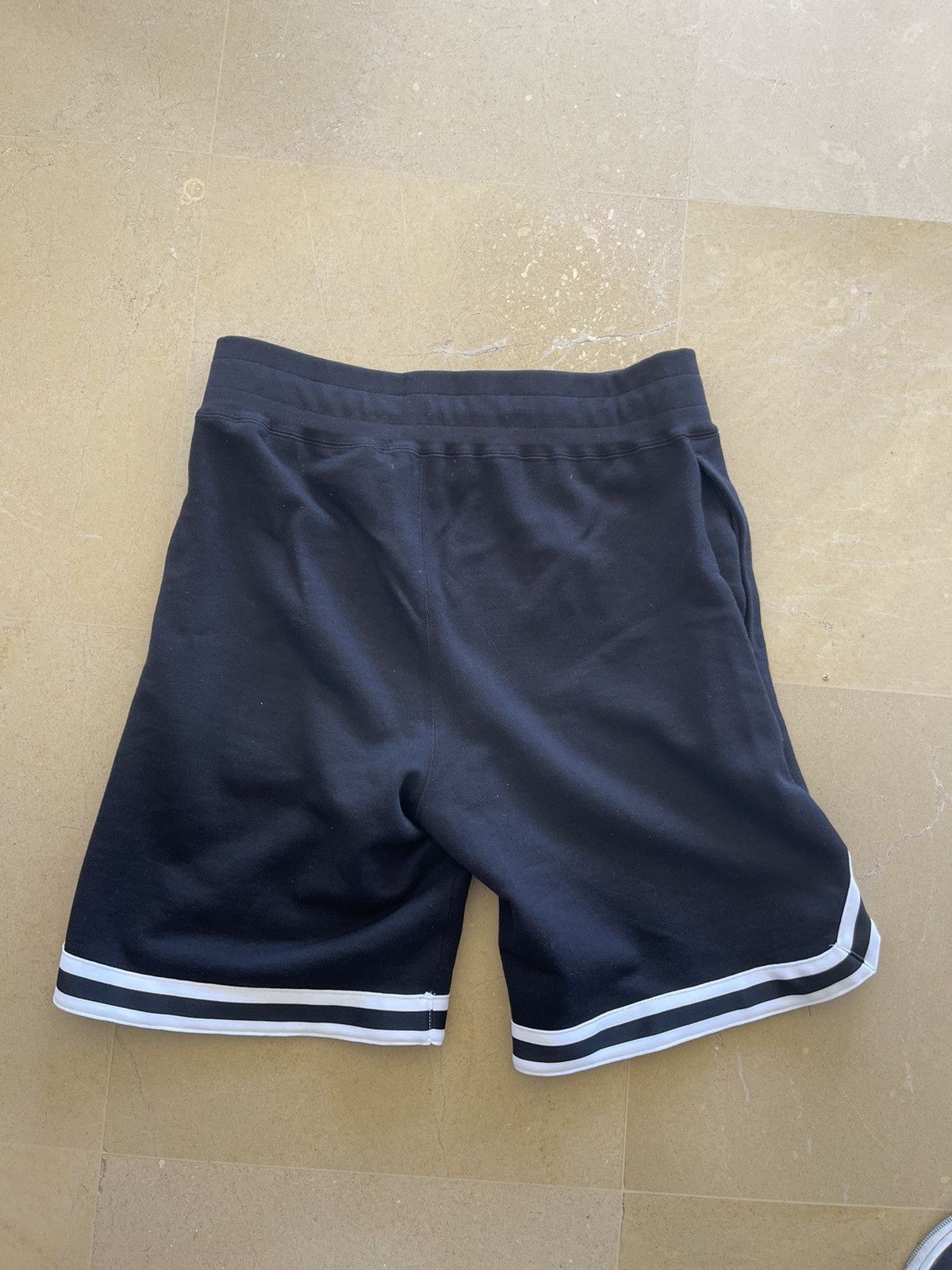 Bape A BATHING APE Shark basketball shorts Size US 32 / EU 48 - 5 Thumbnail