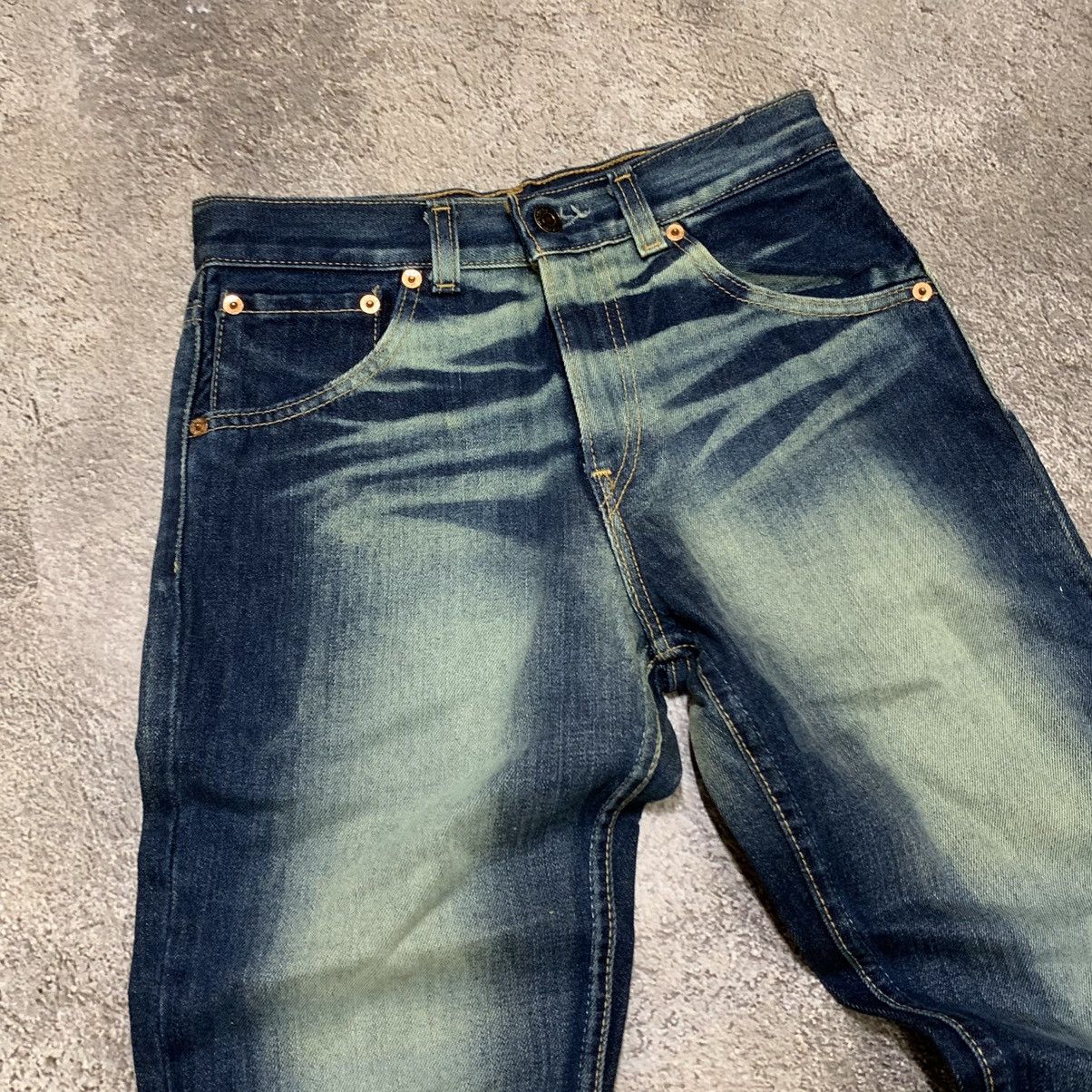 Vintage Vintage Y2K Levi's Flare Jeans Sun Faded Skate Relaxed 26 Size 26" / US 2 / IT 38 - 2 Thumbnail