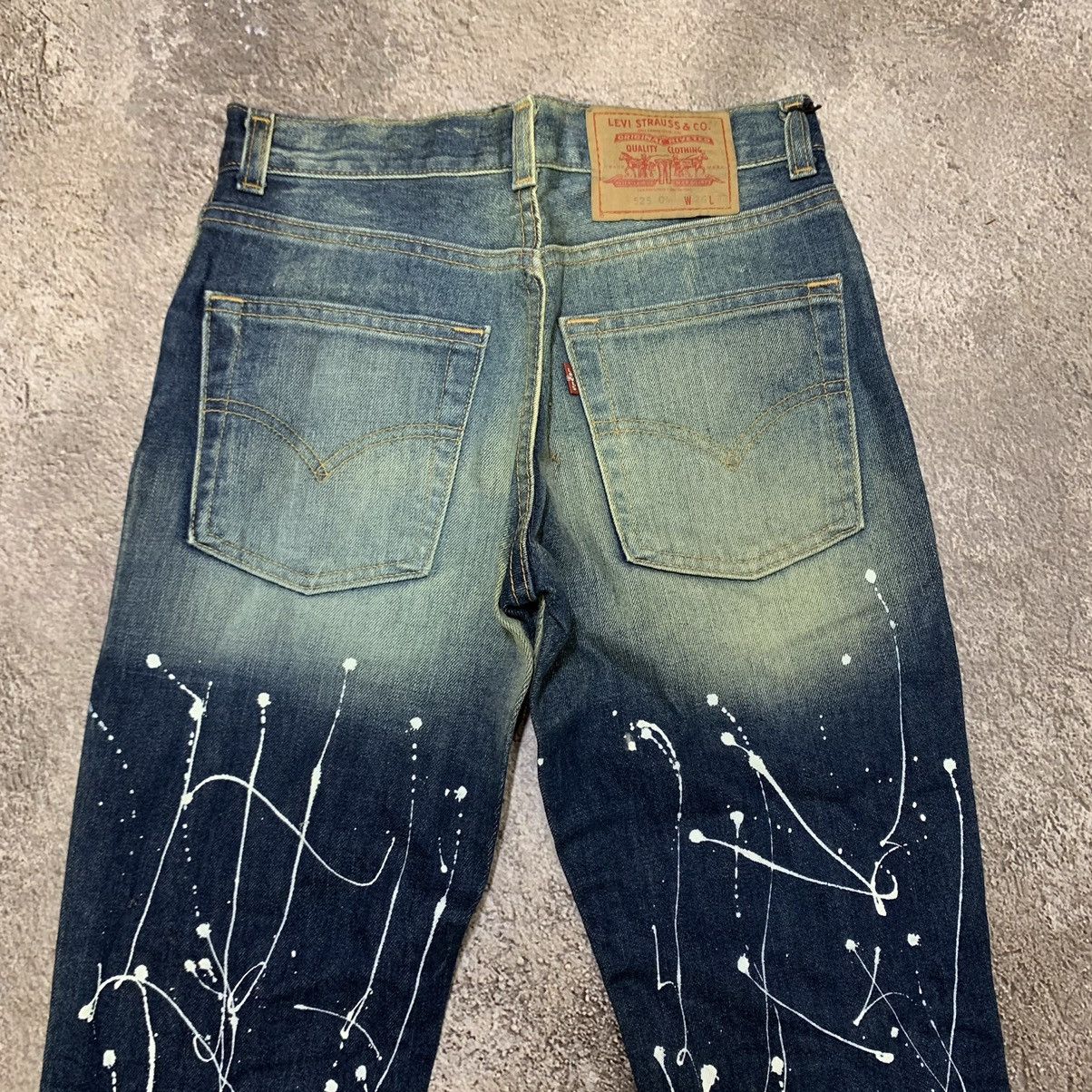 Vintage Vintage Y2K Levi's Flare Jeans Sun Faded Skate Relaxed 26 Size 26" / US 2 / IT 38 - 7 Thumbnail