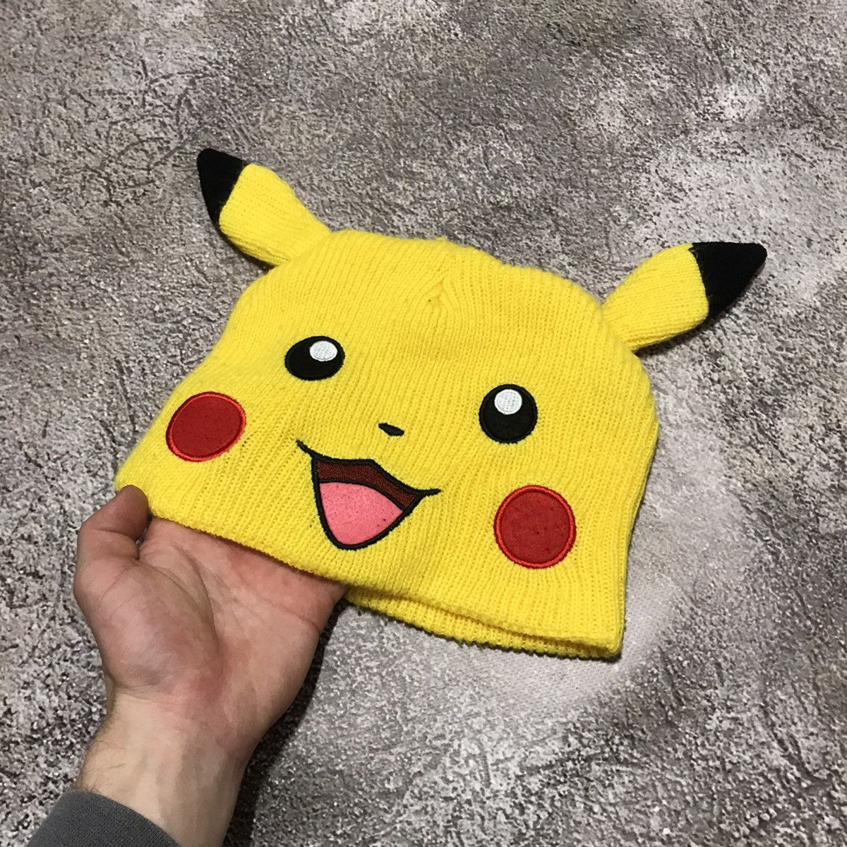 Vintage Vintage Y2K Pokemon Pikachu Beanie Hat Streetwear Worn In OS Size ONE SIZE - 1 Thumbnail