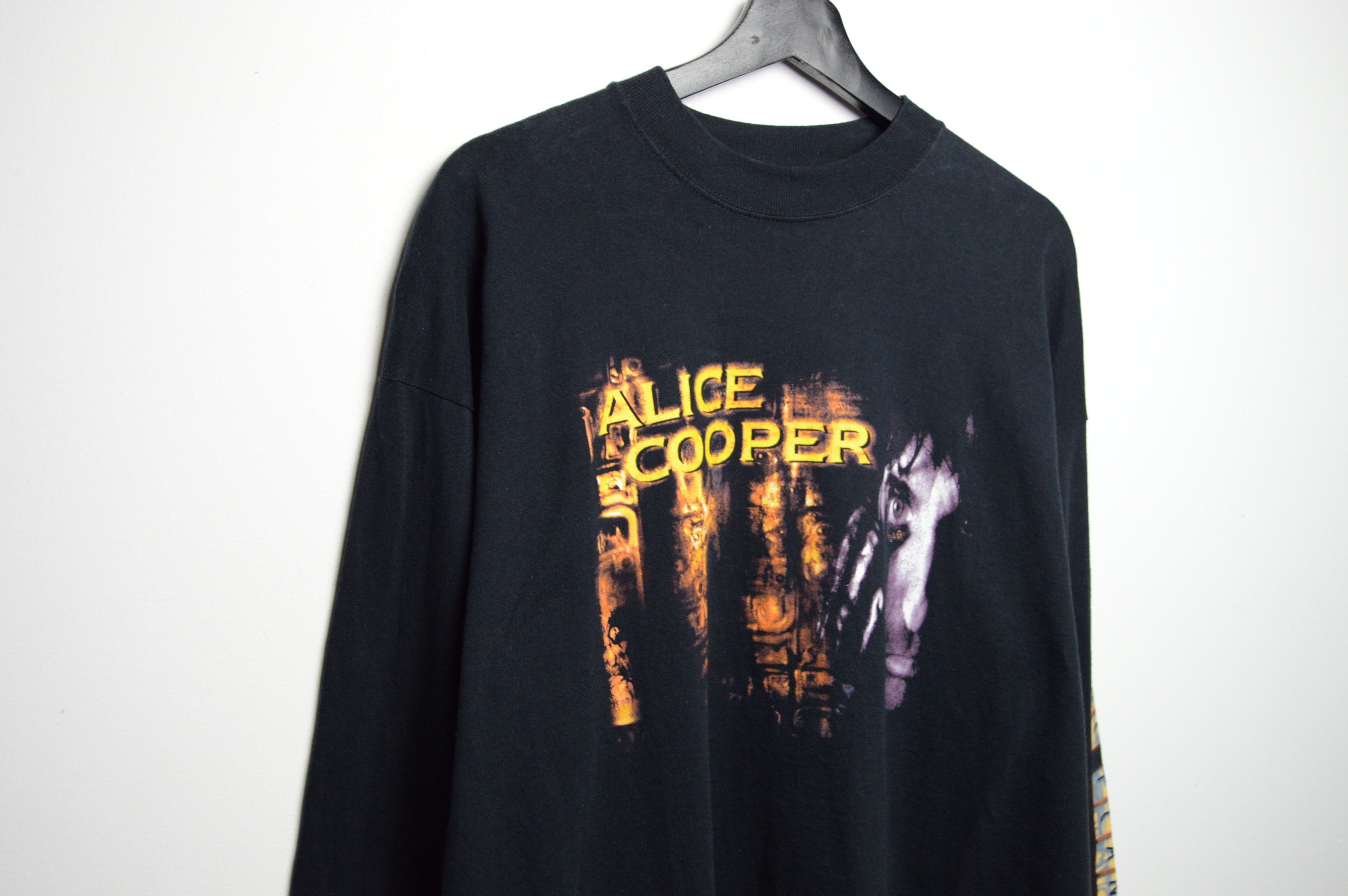Band Tees alice cooper brutal planet longsleeve Size US XL / EU 56 / 4 - 2 Thumbnail
