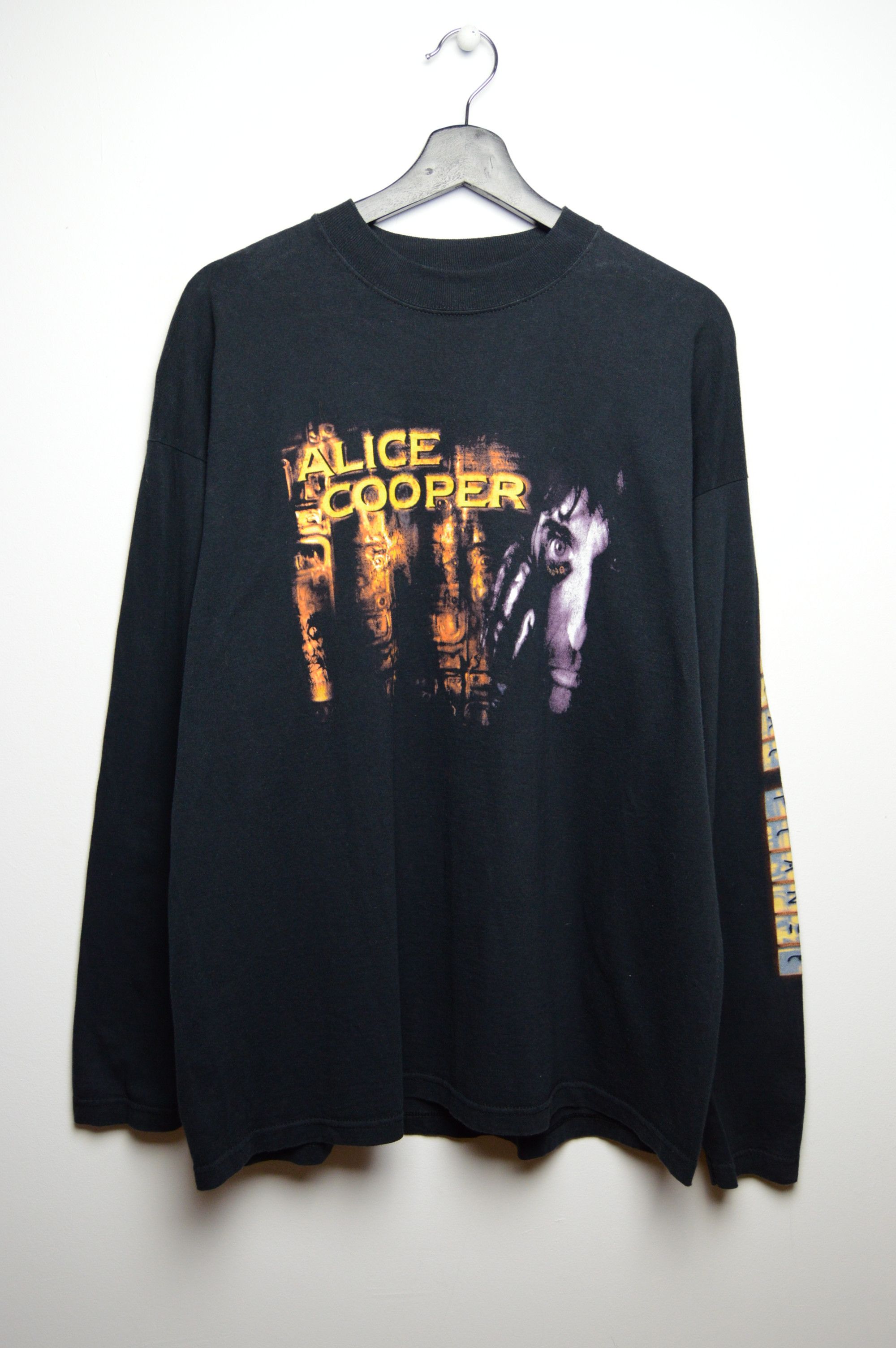 Band Tees alice cooper brutal planet longsleeve Size US XL / EU 56 / 4 - 1 Thumbnail