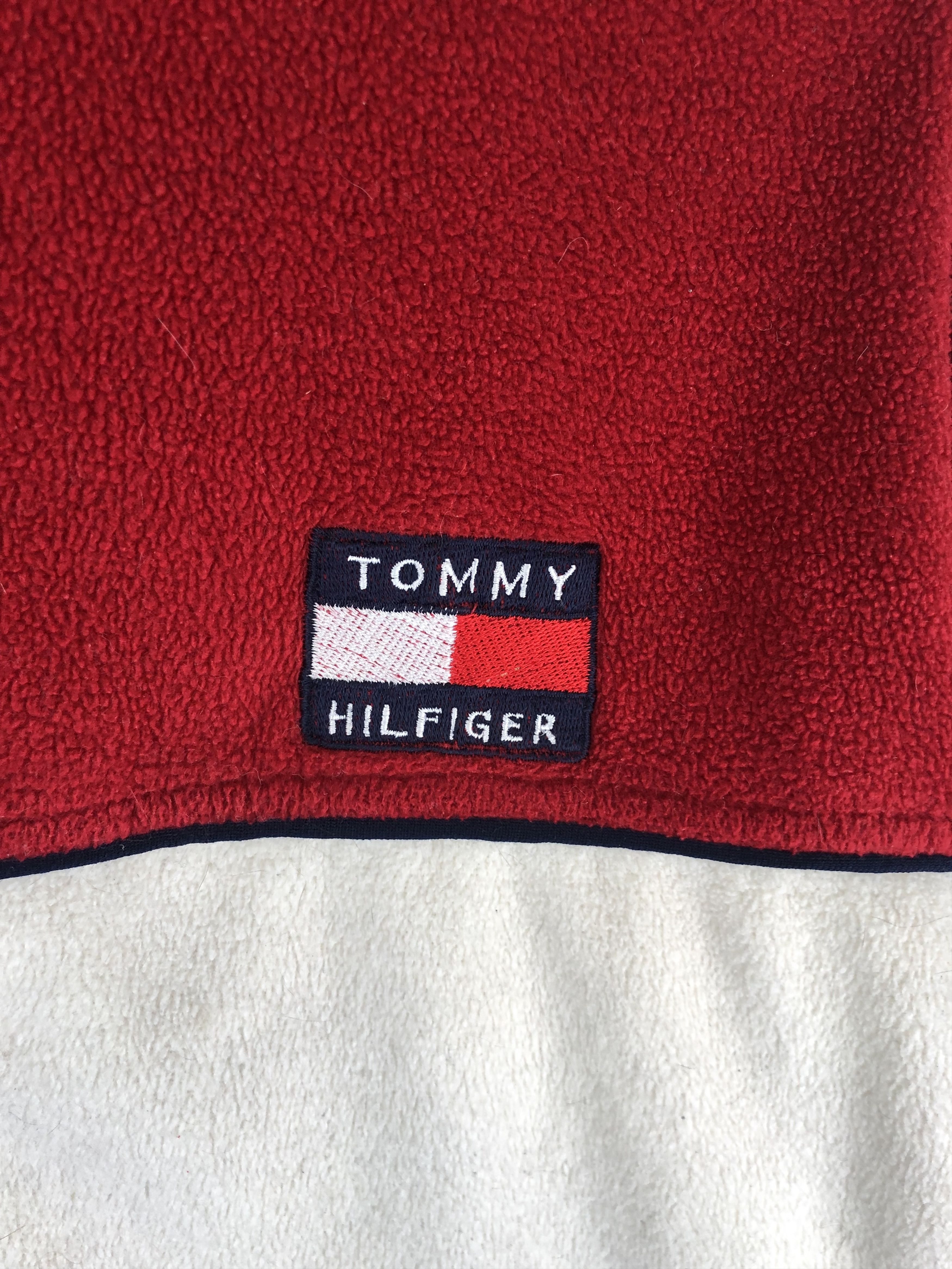 Tommy Hilfiger 90s Vintage TOMMY HILFIGER Red White Blue Fleece M158 Size US XXL / EU 58 / 5 - 5 Thumbnail