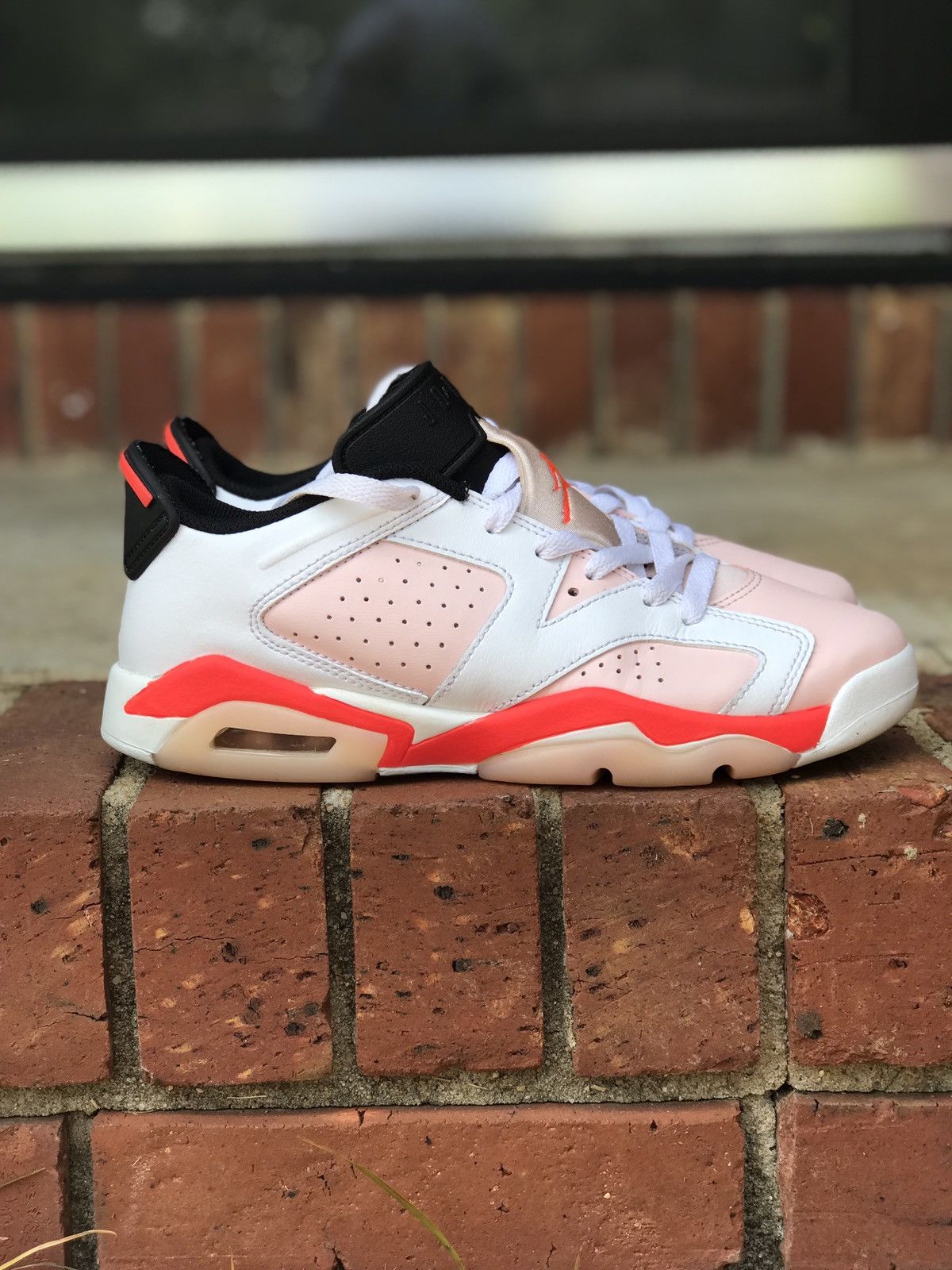 Air Jordan Retro Low Atmosphere GS Size Wmns