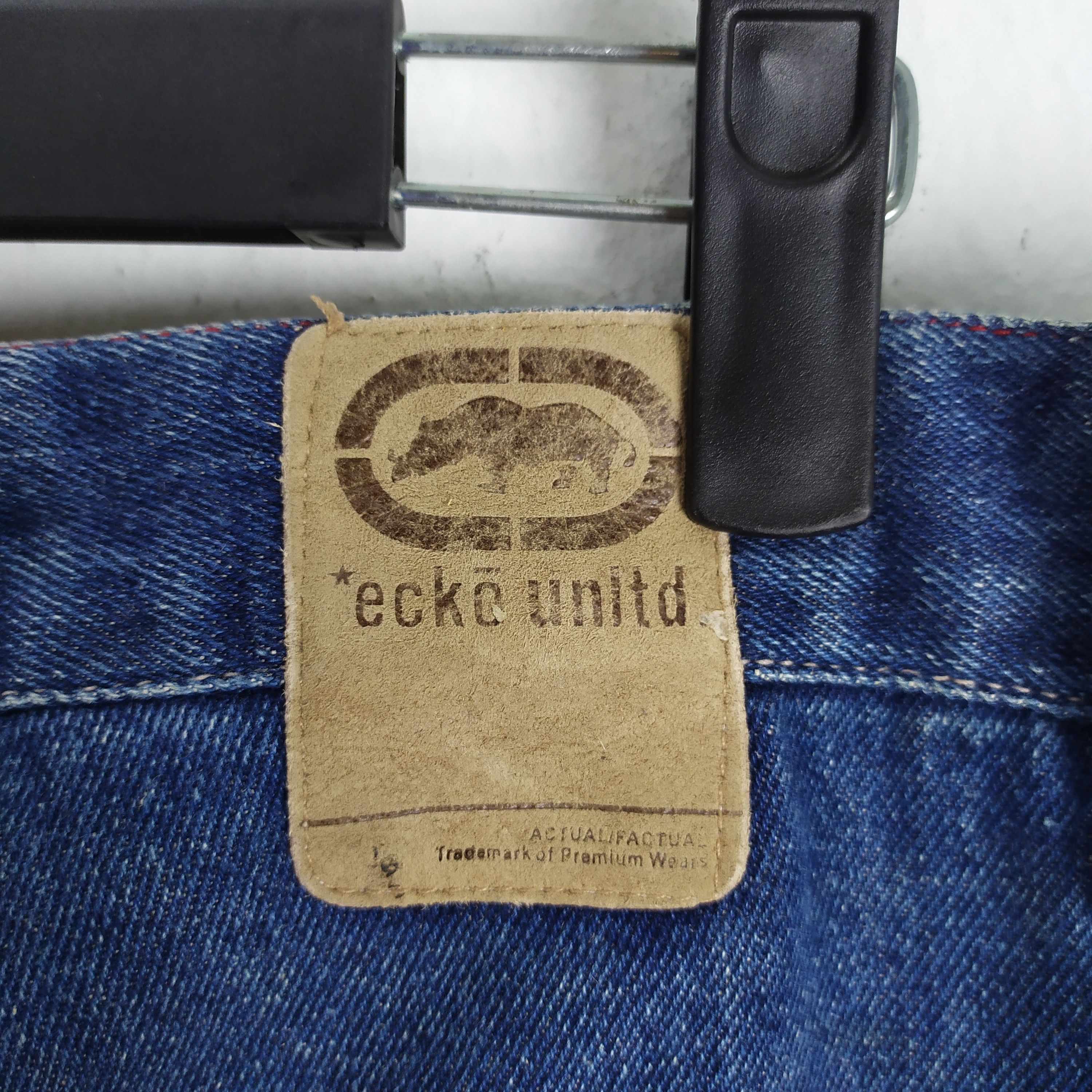 Ecko Unltd. Ecko.com Faded DISTRESSED Denim Jeans cargo pants Size US 34 / EU 50 - 7 Thumbnail