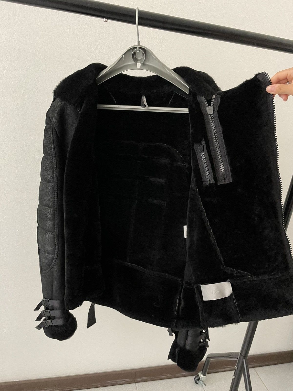 Dior × Hedi Slimane AW2007 “Navigate” shearling leather bondage archive jacket Size US M / EU 48-50 / 2 - 14 Thumbnail