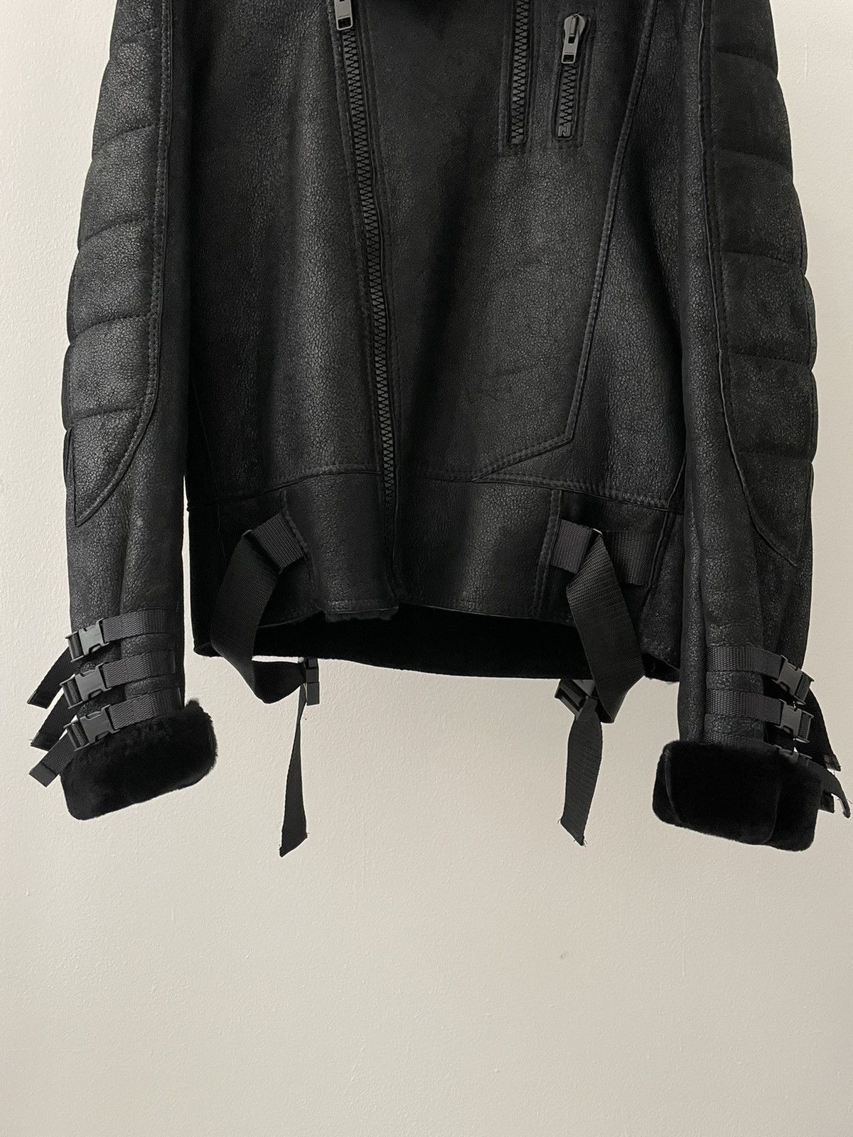 Dior × Hedi Slimane AW2007 “Navigate” shearling leather bondage archive jacket Size US M / EU 48-50 / 2 - 3 Thumbnail