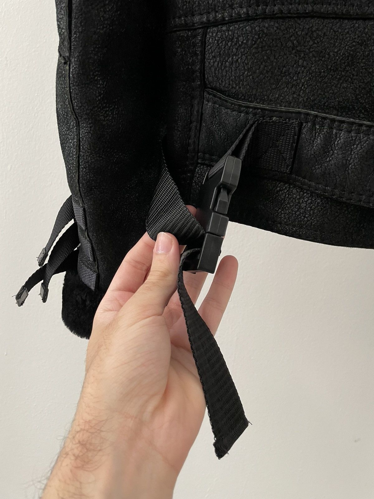 Dior × Hedi Slimane AW2007 “Navigate” shearling leather bondage archive jacket Size US M / EU 48-50 / 2 - 18 Thumbnail