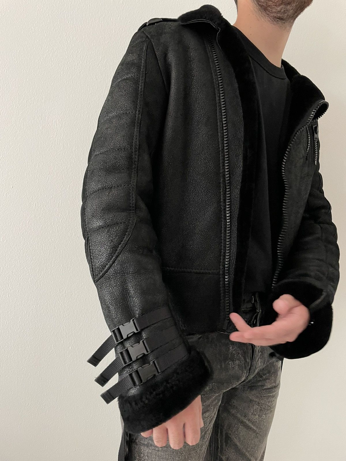 Dior × Hedi Slimane AW2007 “Navigate” shearling leather bondage archive jacket Size US M / EU 48-50 / 2 - 6 Thumbnail