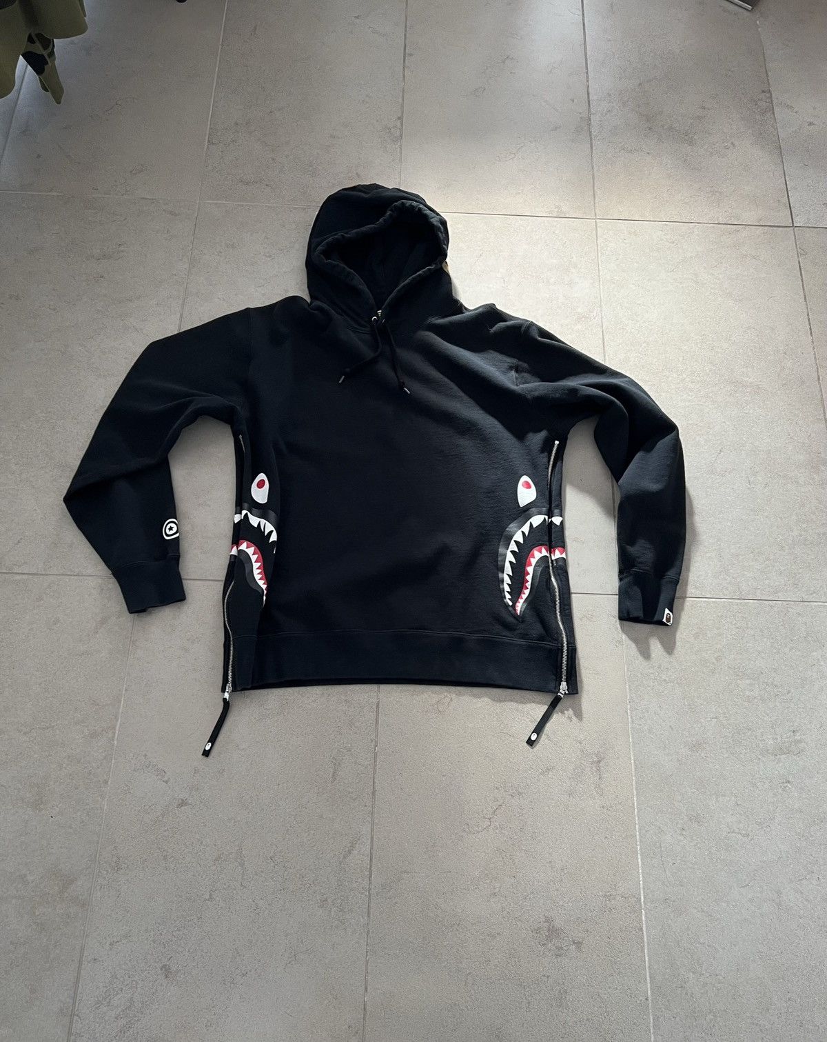 image of Bape Shark Pullover Hoodie 3Xl Fit Like 2Xl in Black, Men's