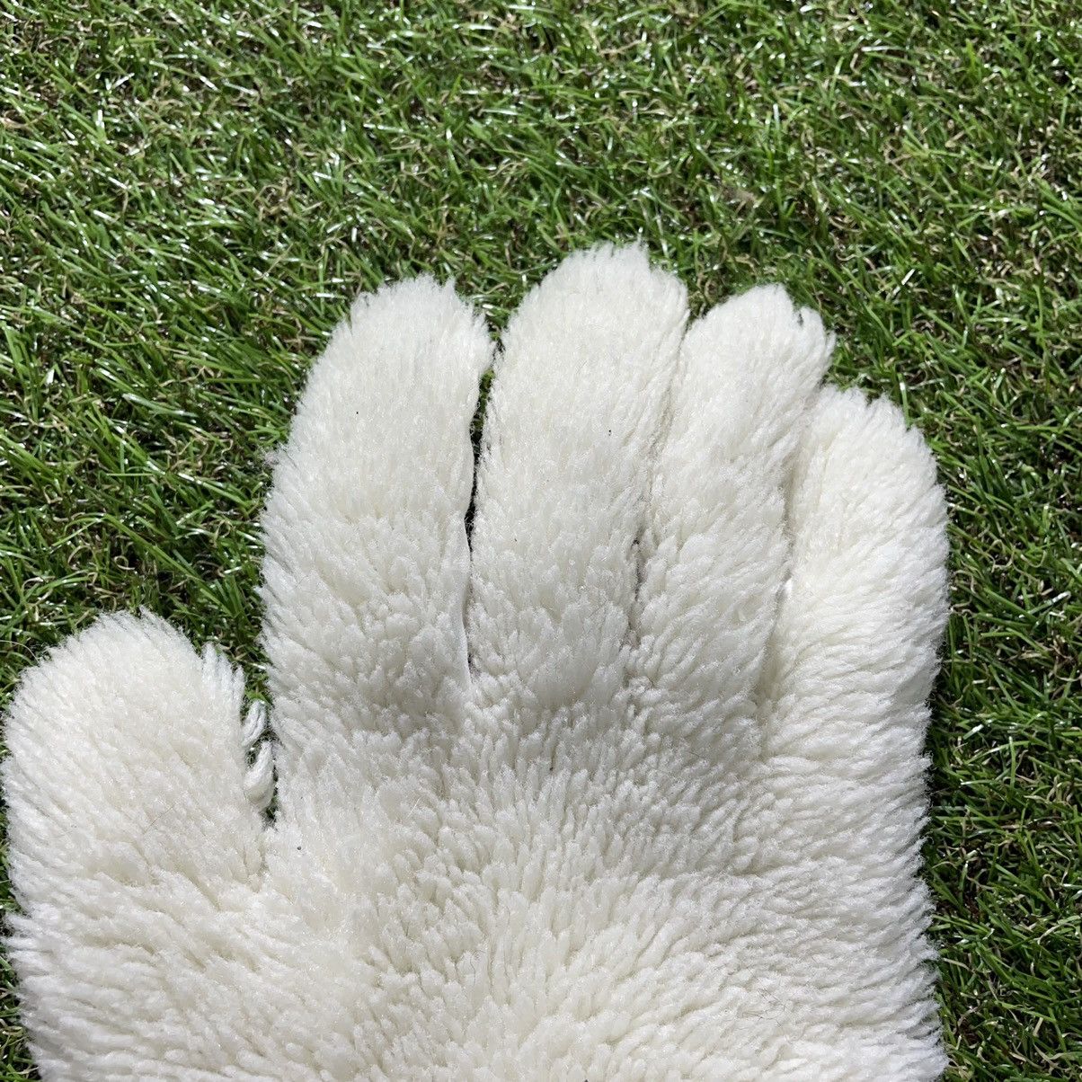 Vintage Vintage 90s Mohair Fuzzy Gloves Yeti Cream Blokecore Logo OS Size ONE SIZE - 4 Thumbnail