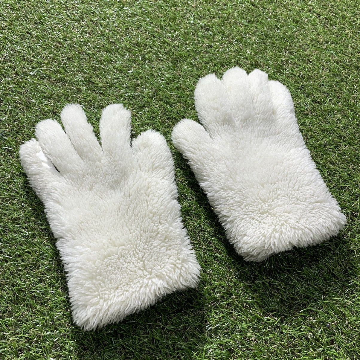 Vintage Vintage 90s Mohair Fuzzy Gloves Yeti Cream Blokecore Logo OS Size ONE SIZE - 3 Thumbnail