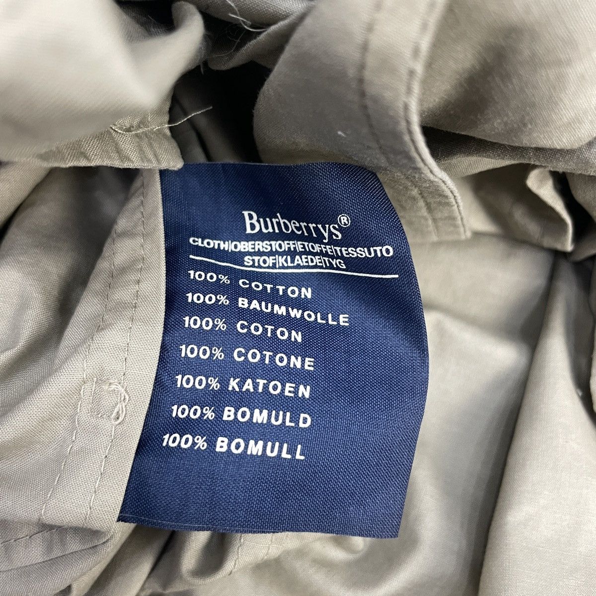 Burberry × Vintage Vintage Burberrys' Distressed Trench Coat Size US M / EU 48-50 / 2 - 8 Thumbnail