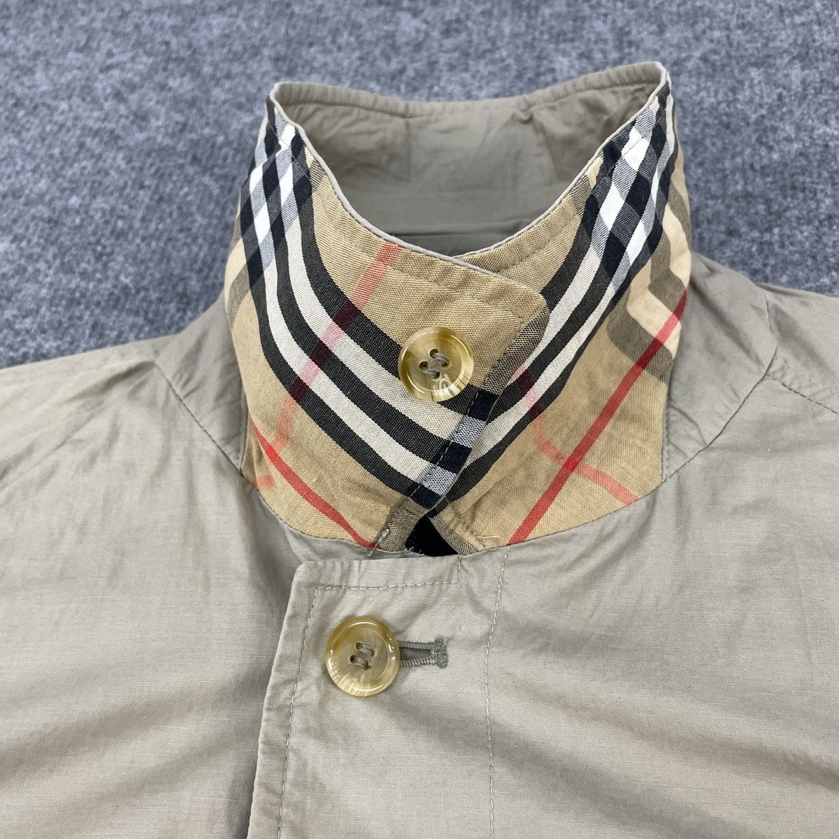 Burberry × Vintage Vintage Burberrys' Distressed Trench Coat Size US M / EU 48-50 / 2 - 3 Thumbnail