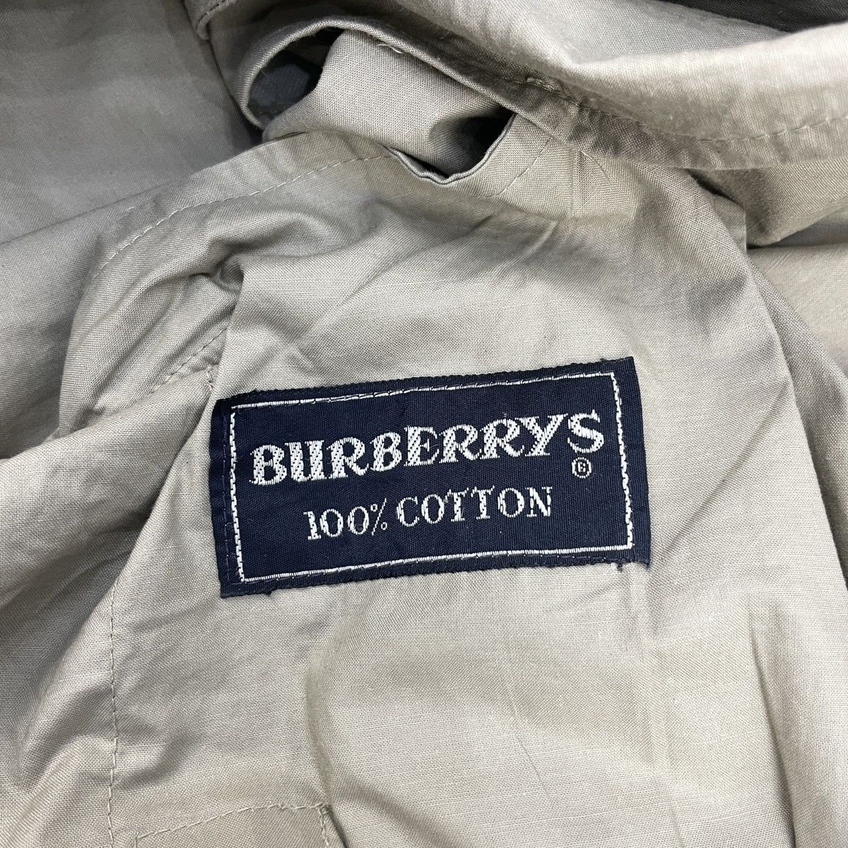 Burberry × Vintage Vintage Burberrys' Distressed Trench Coat Size US M / EU 48-50 / 2 - 7 Thumbnail