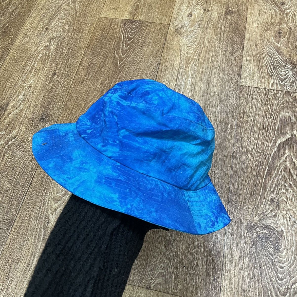 Vintage Vintage 90s Hat Bucket Art Hawaiian Cap Streetwear Travis Size ONE SIZE - 1 Thumbnail
