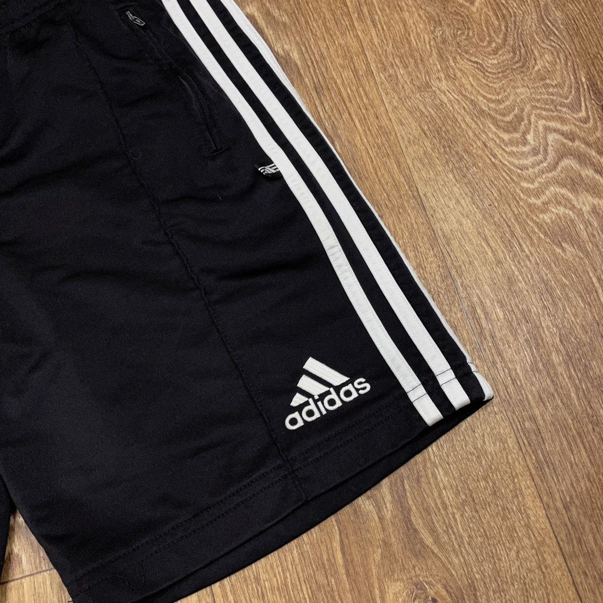 Vintage Vintage Y2K Adidas Striped Nylon Shorts Baggy Streetwear M Size US 32 / EU 48 - 4 Thumbnail