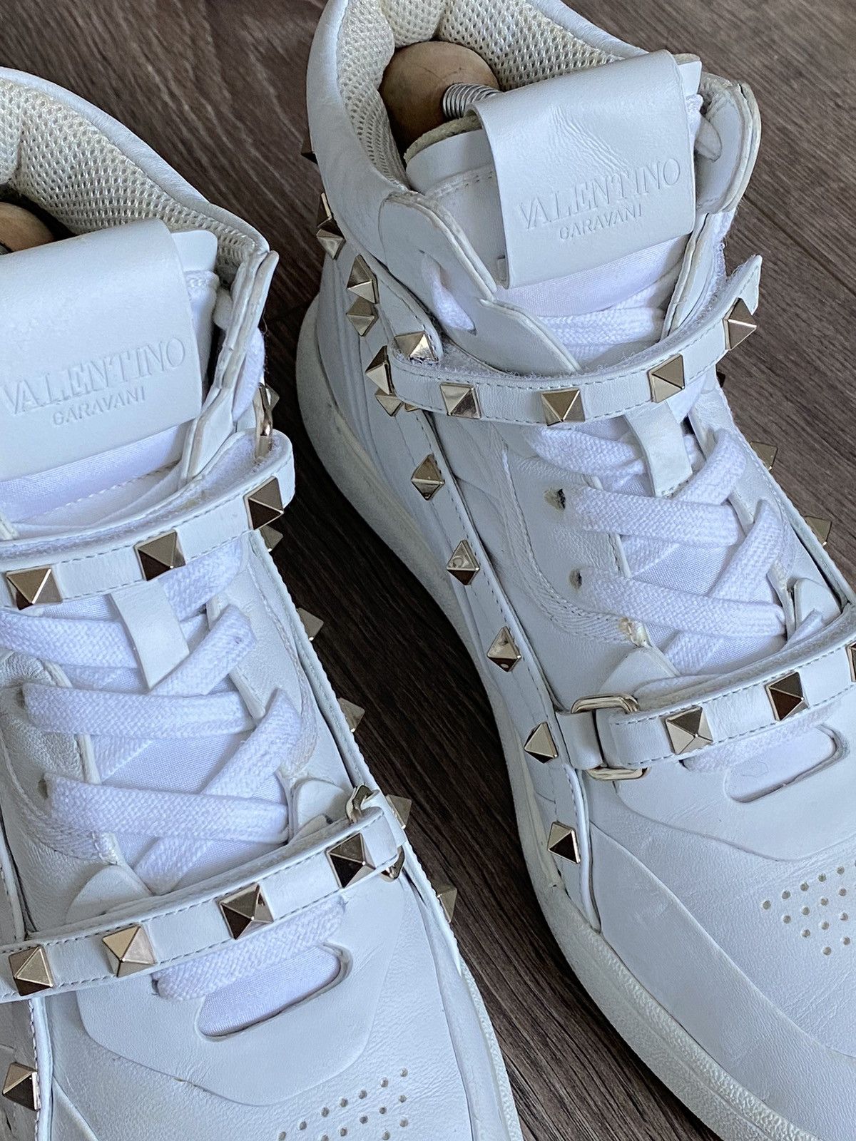 Valentino Valentino White Leather Rockstud Amor High Top Trainers Size US 7 / IT 37 - 5 Thumbnail