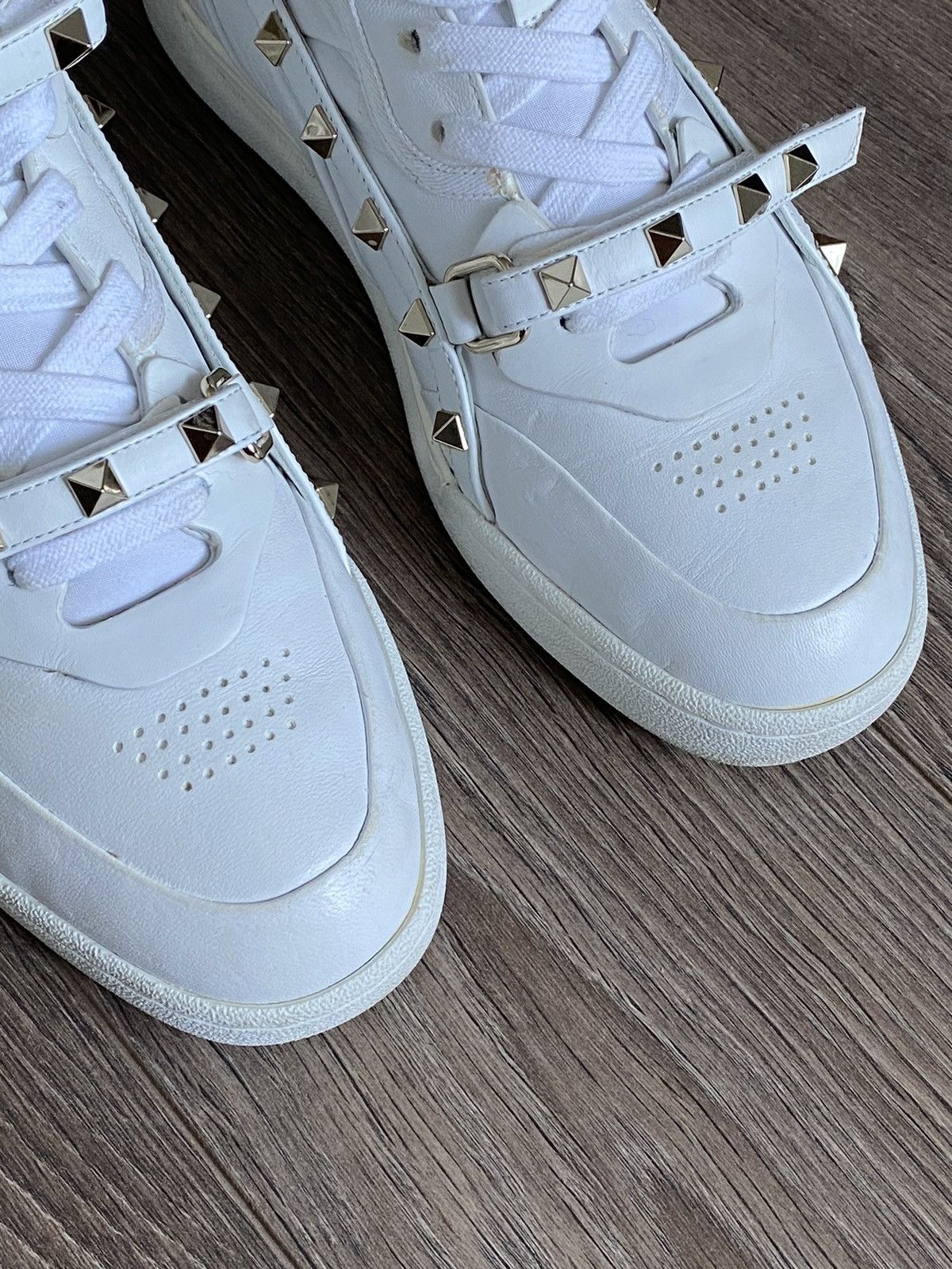 Valentino Valentino White Leather Rockstud Amor High Top Trainers Size US 7 / IT 37 - 4 Thumbnail