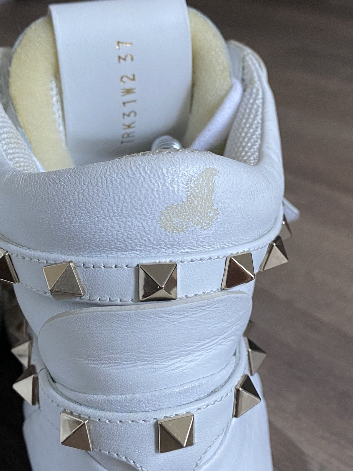 Valentino Valentino White Leather Rockstud Amor High Top Trainers Size US 7 / IT 37 - 14 Thumbnail