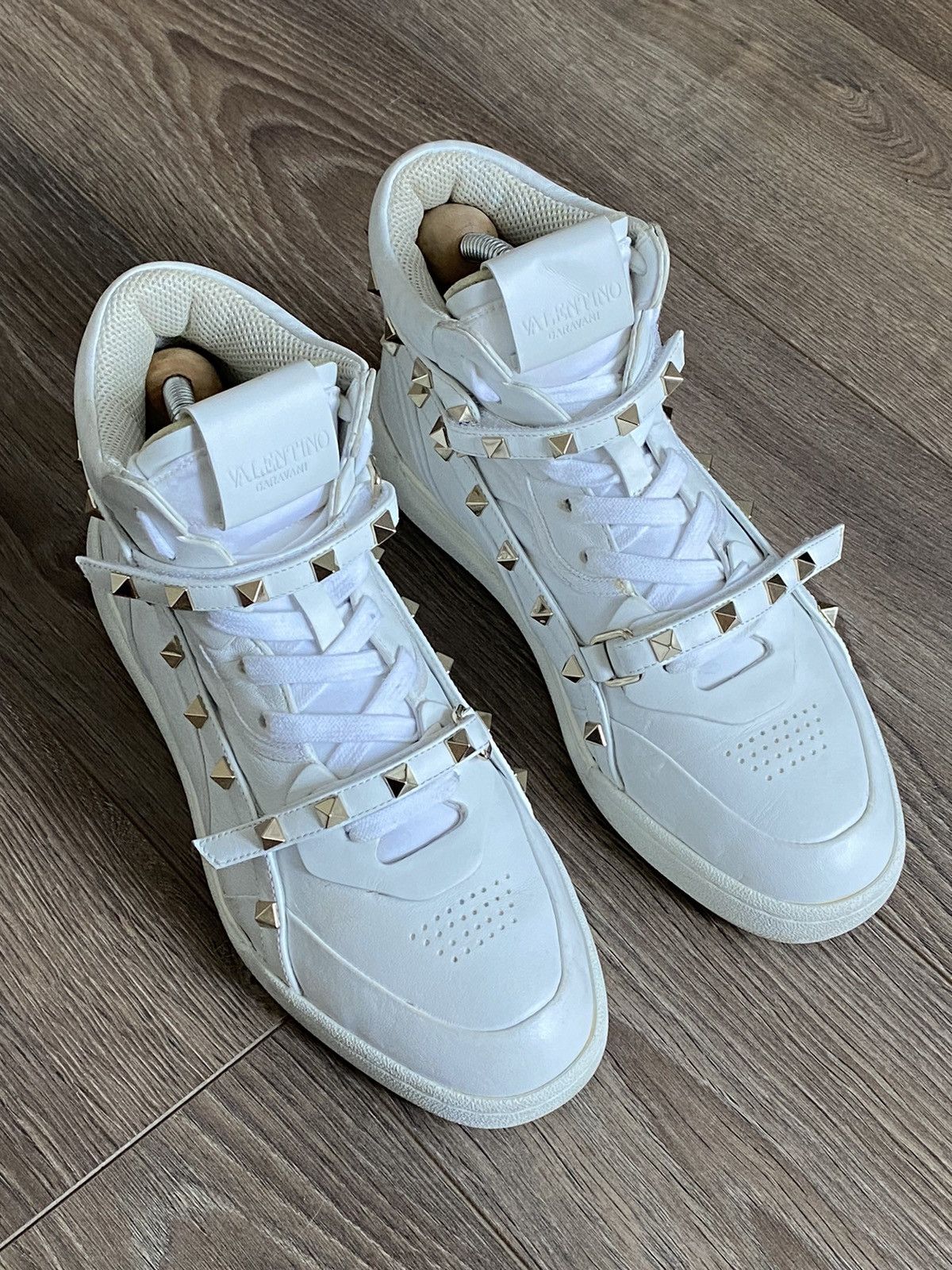 Valentino Valentino White Leather Rockstud Amor High Top Trainers Size US 7 / IT 37 - 3 Thumbnail