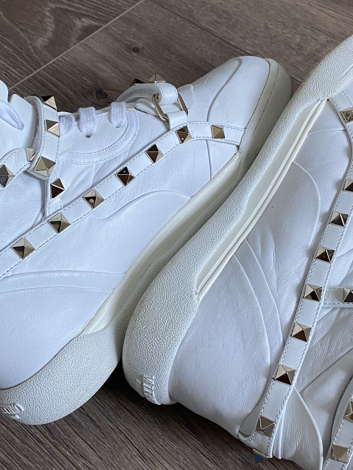Valentino Valentino White Leather Rockstud Amor High Top Trainers Size US 7 / IT 37 - 15 Thumbnail