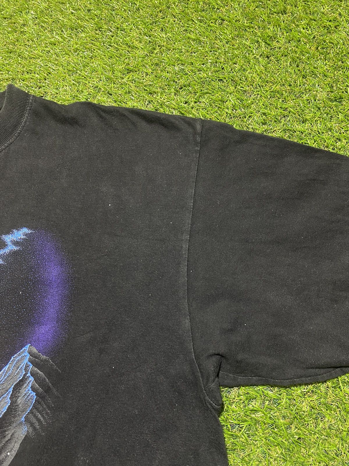 Japanese Brand Vintage 1993 Land of the Dragon tee Japanese style size XL Size US XL / EU 56 / 4 - 2 Thumbnail