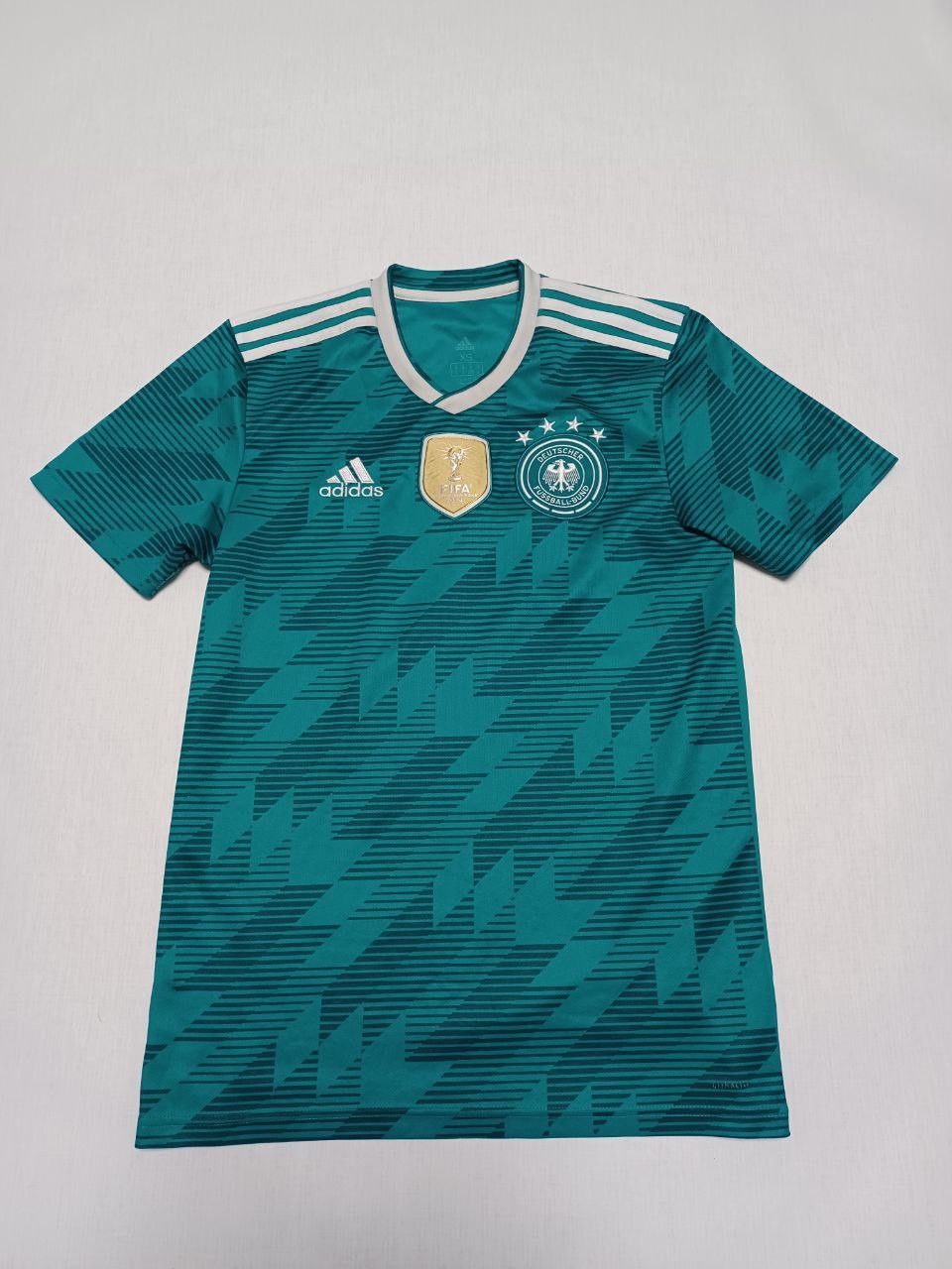 Adidas Germany Deutschland 2017 away kit jersey football soccer Size US XS / EU 42 / 0 - 1 Thumbnail
