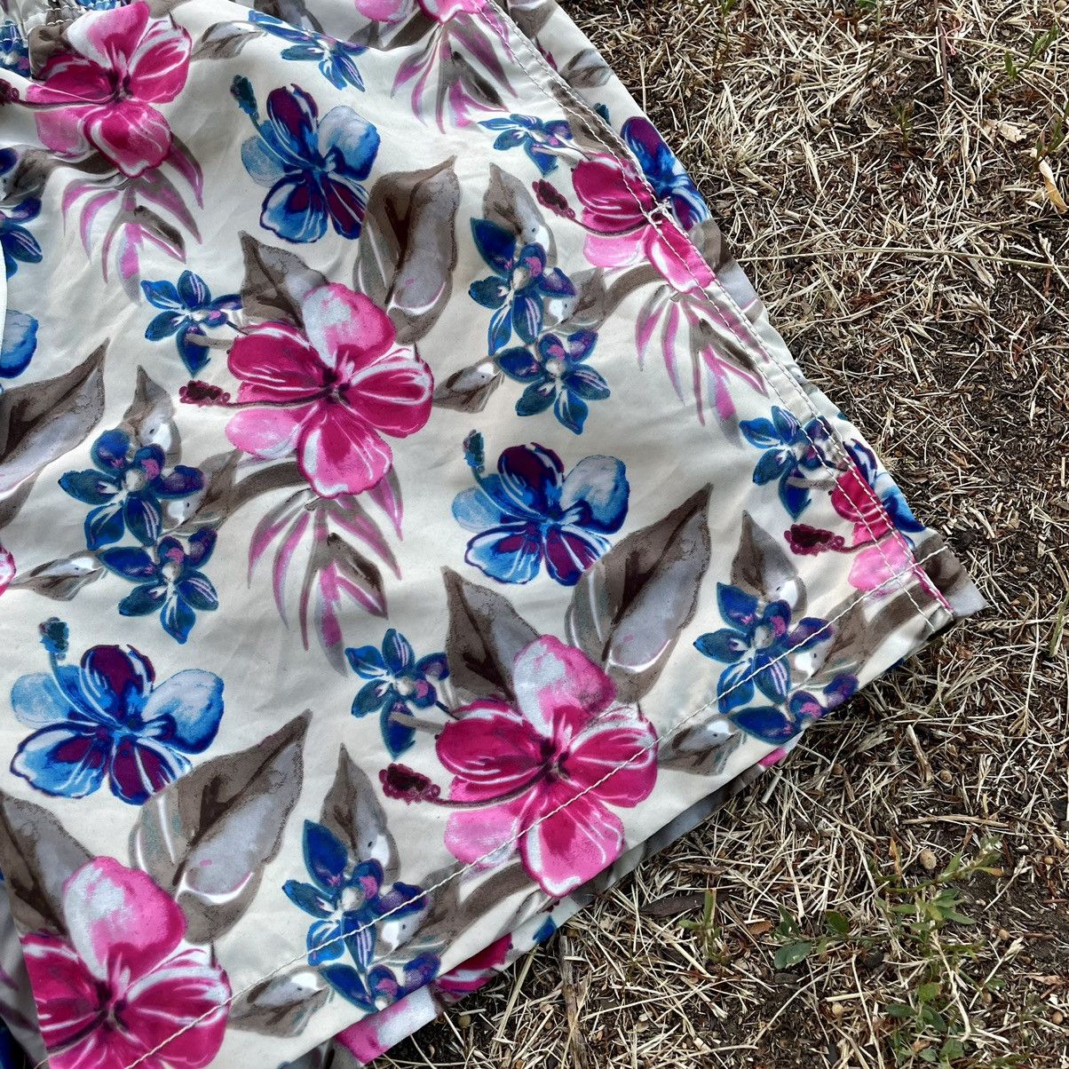 Vintage Vintage Y2K Floral Baggy Shorts Streetwear Rave Summer 34 Size US 34 / EU 50 - 4 Thumbnail