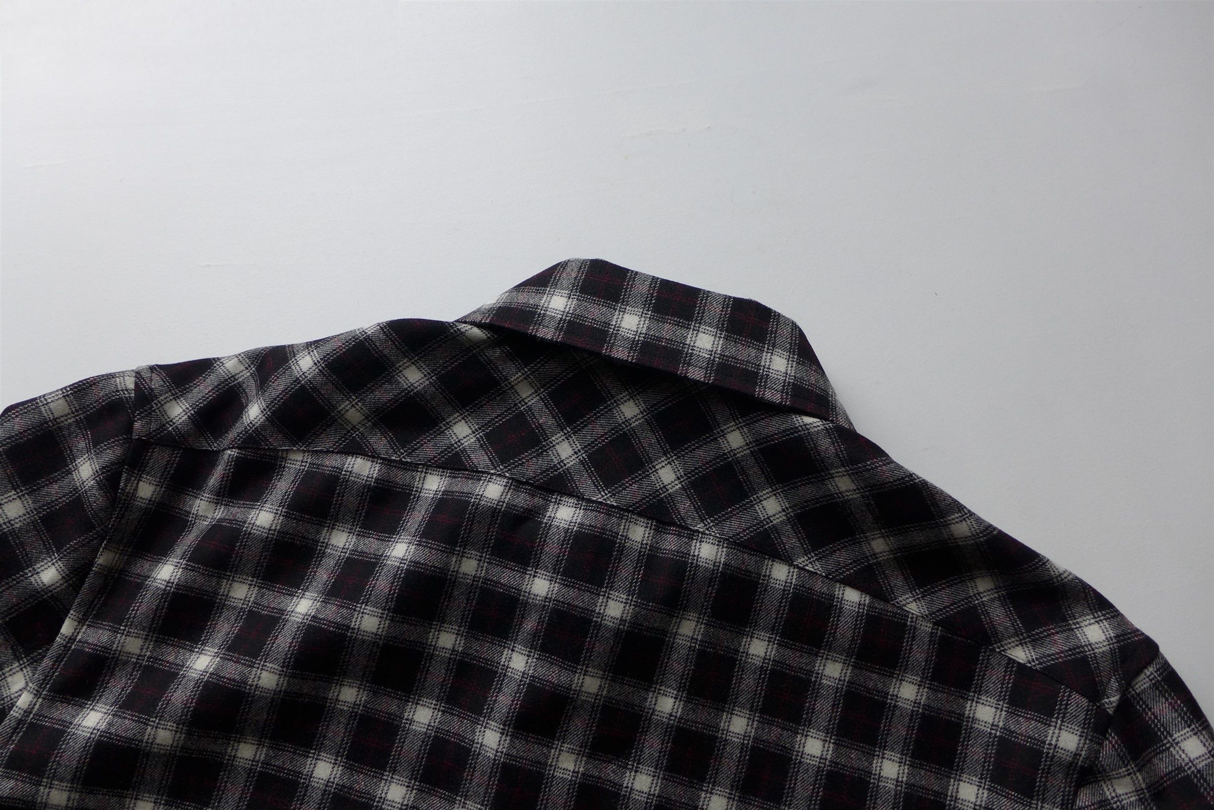 Saint Laurent Paris Saint Laurent FW20 Plaid Wool Check Shirt - Size 40 Size US M / EU 48-50 / 2 - 5 Thumbnail