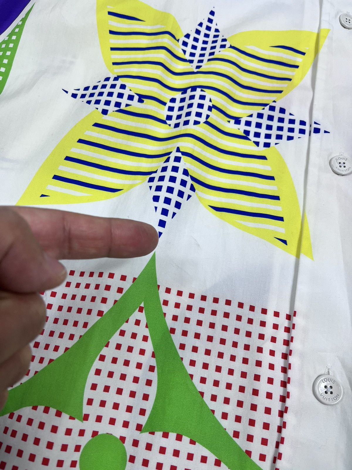 Virgil Abloh LOUIS VUITTON MULTI COLOUR MONOGRAM PRNT SHIRT Size US XL / EU 56 / 4 - 6 Thumbnail