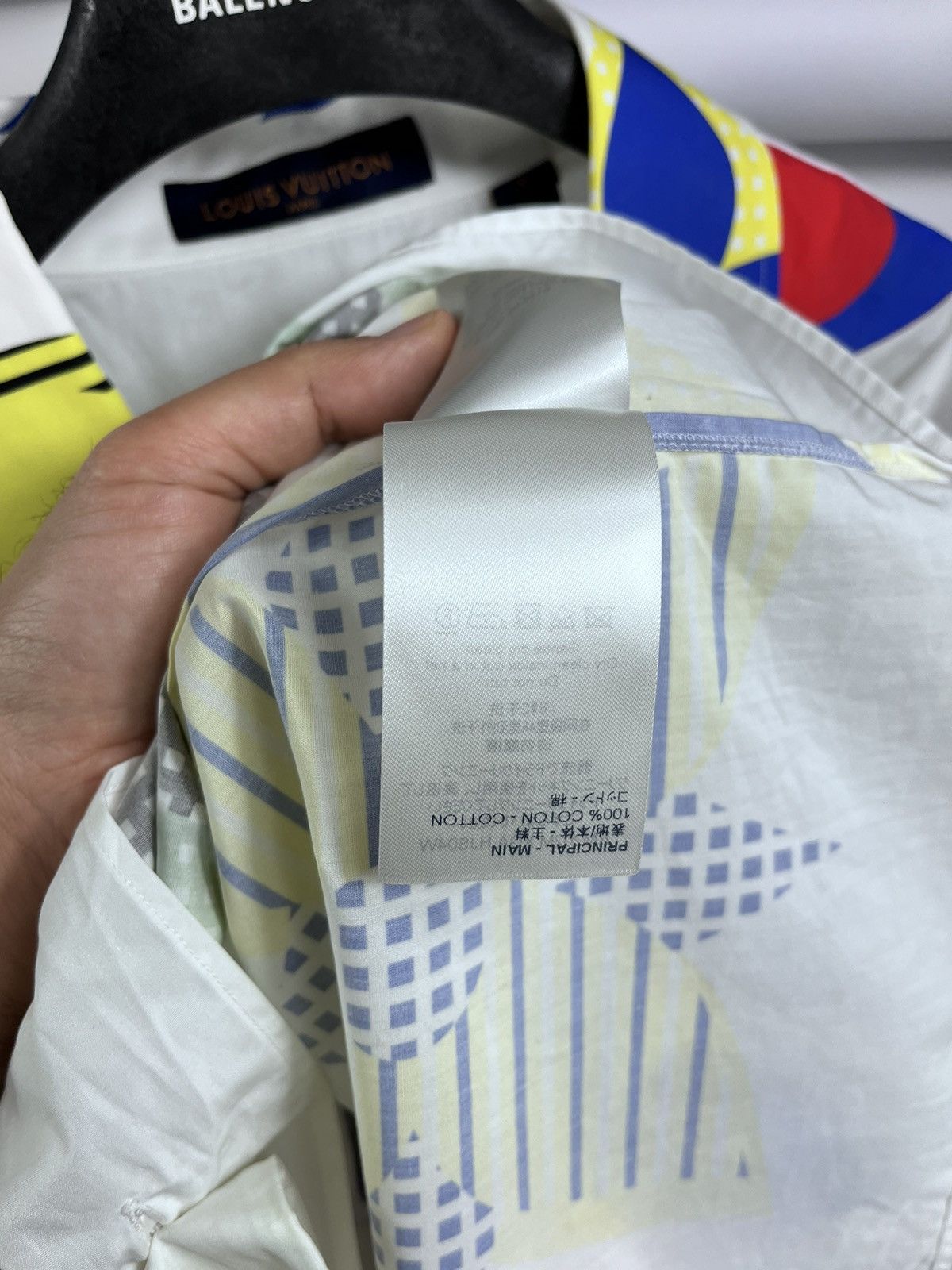 Virgil Abloh LOUIS VUITTON MULTI COLOUR MONOGRAM PRNT SHIRT Size US XL / EU 56 / 4 - 13 Thumbnail