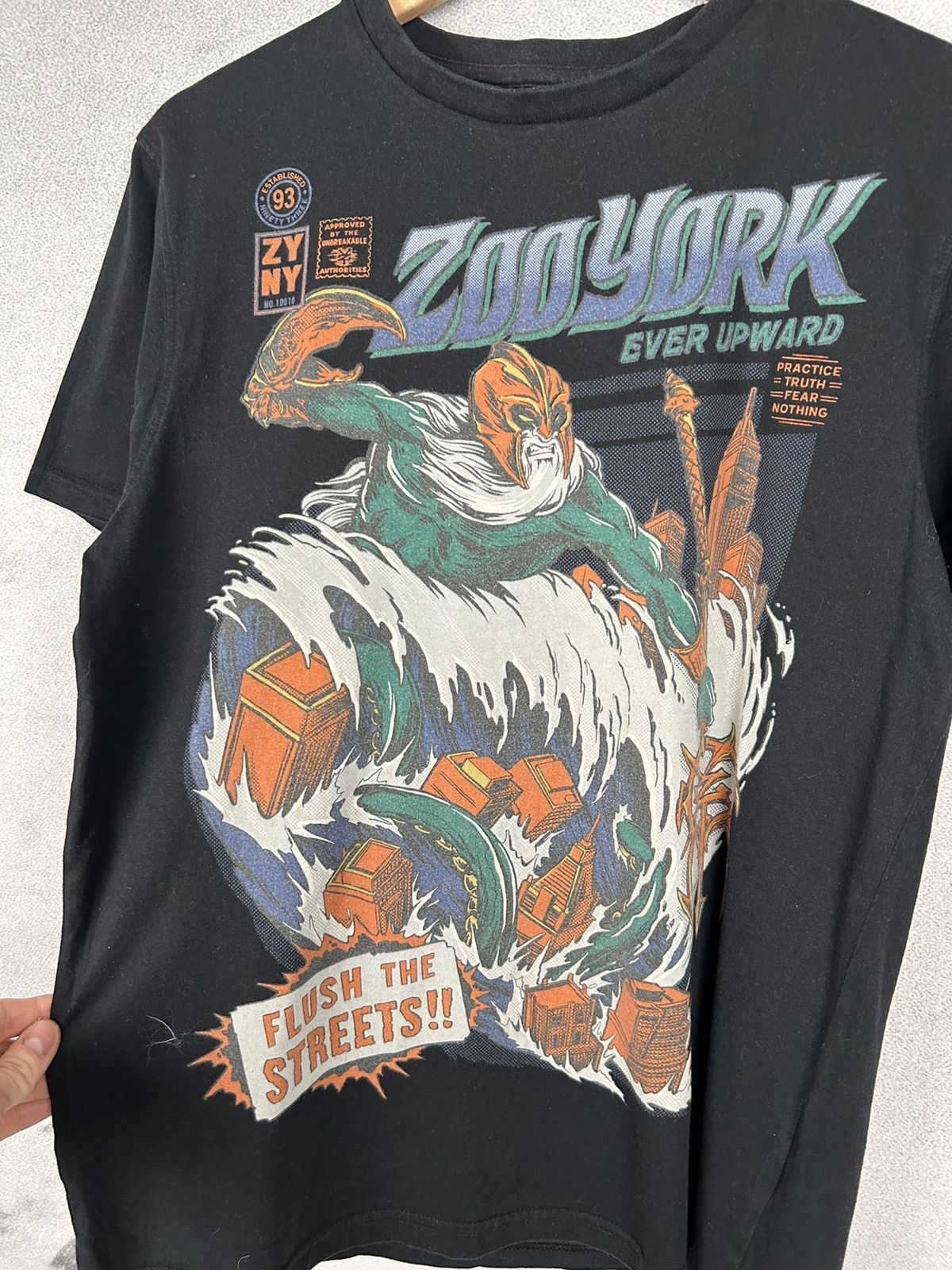Vintage Vintage Zoo York Flush The Street Graphic Tee Skate Size US M / EU 48-50 / 2 - 3 Thumbnail